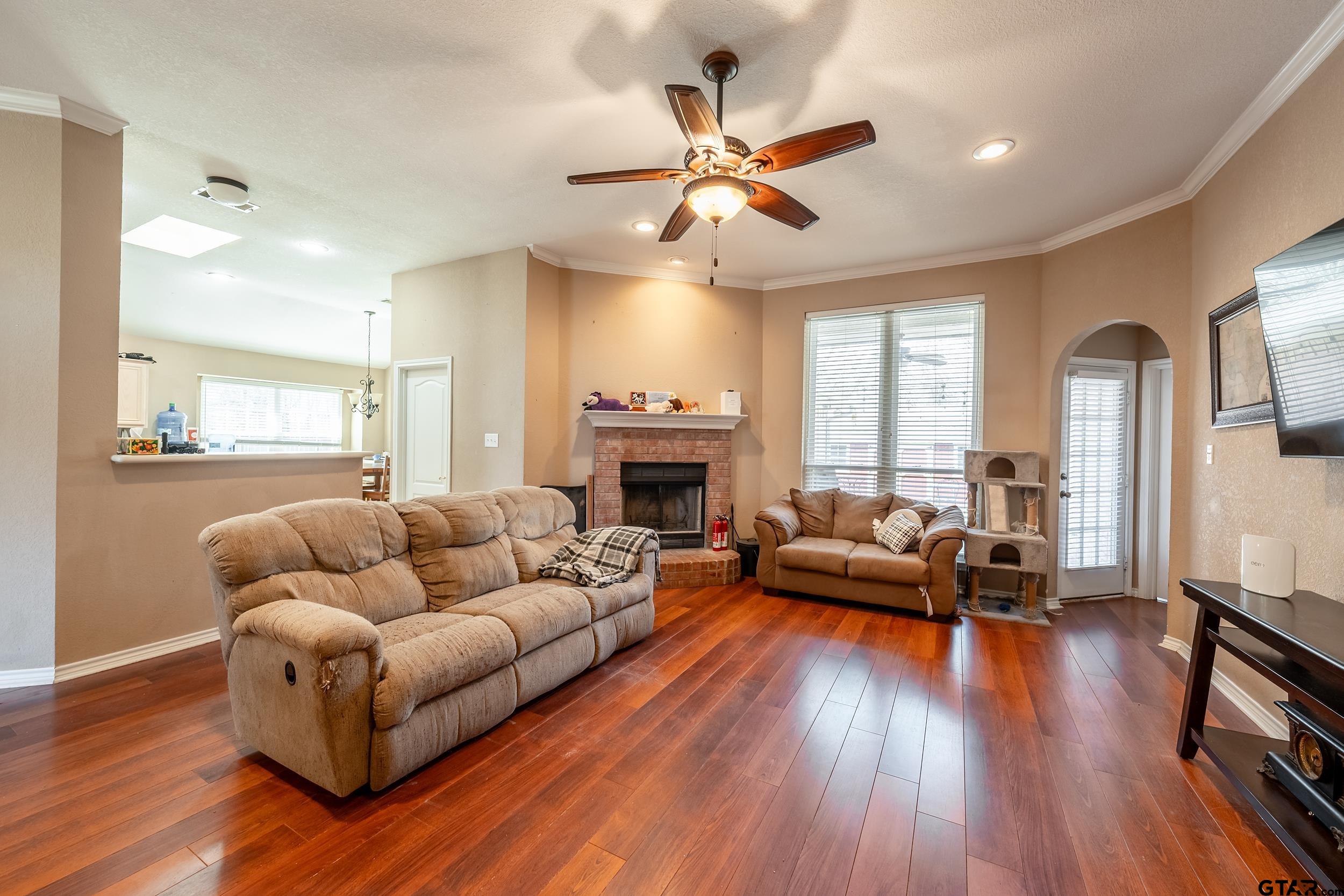 308 Amanda Ct.