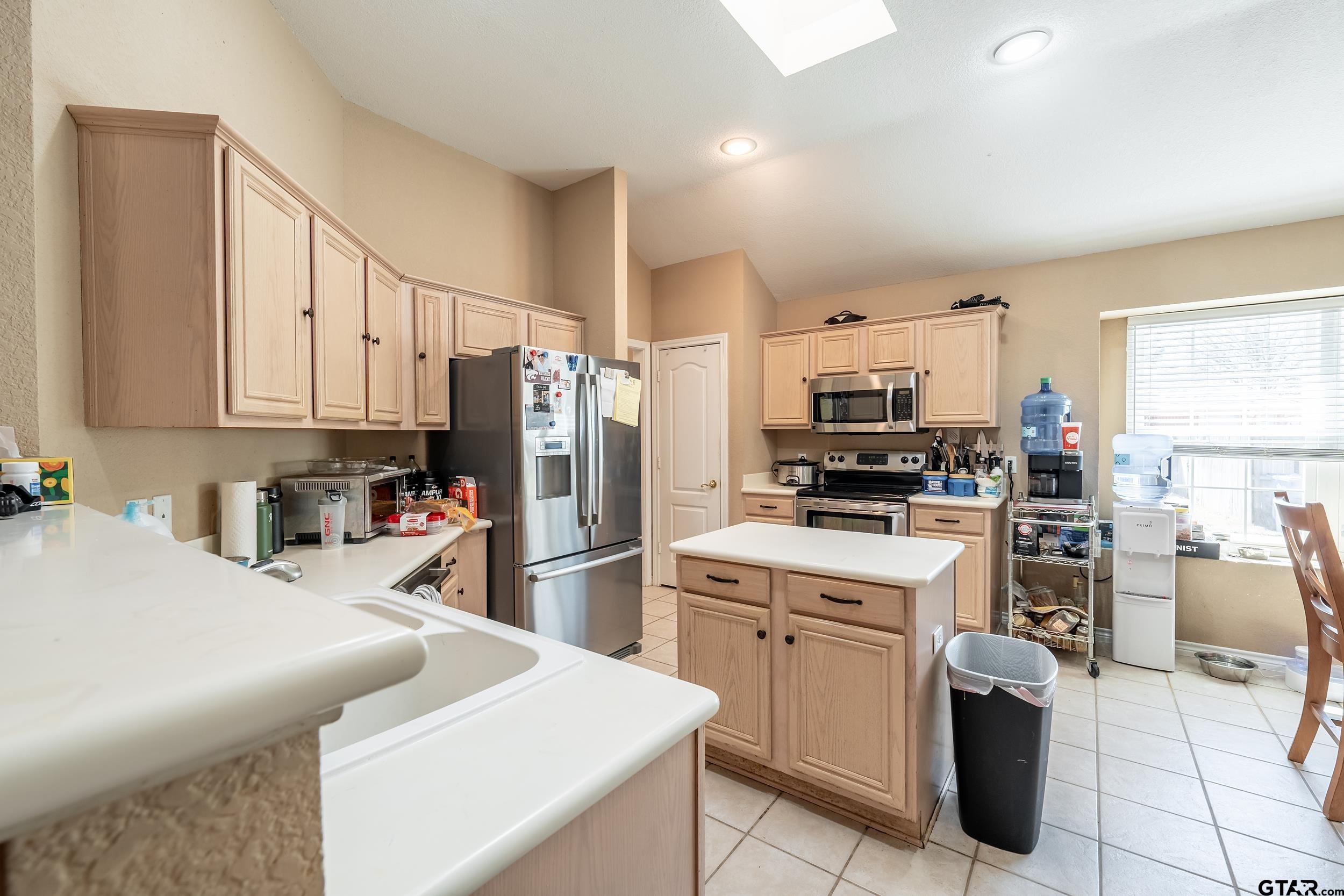 308 Amanda Ct.