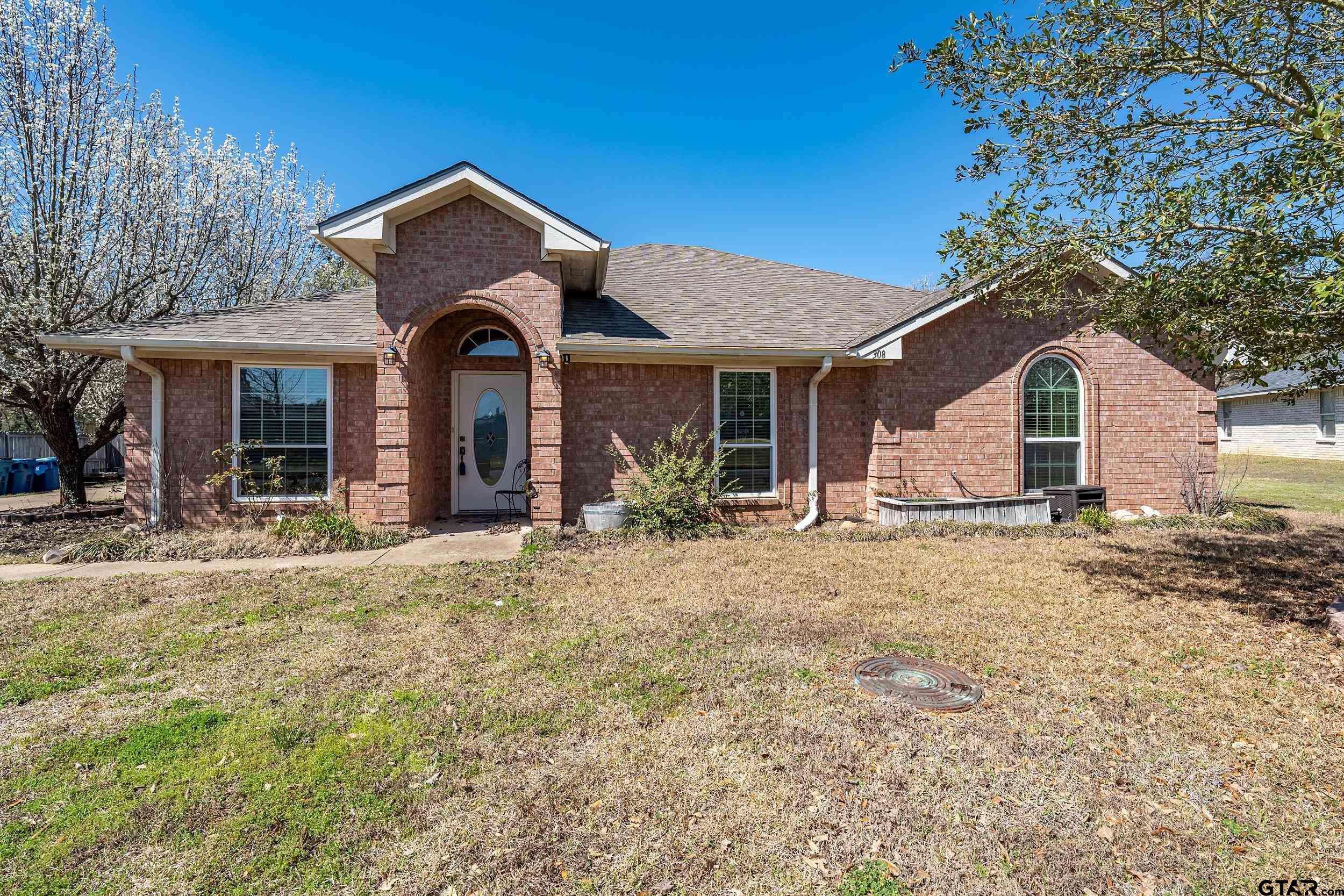 308 Amanda Ct.