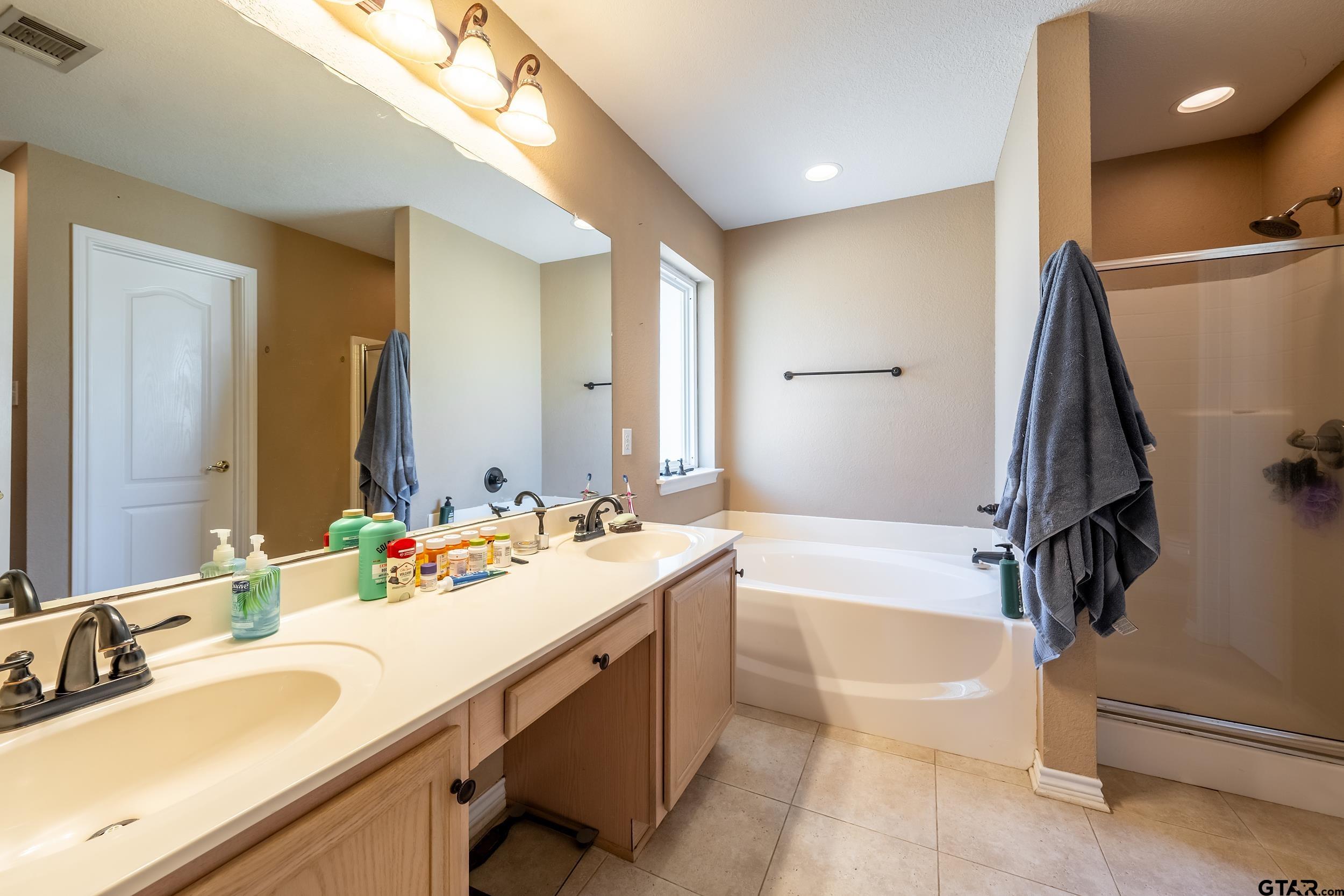 308 Amanda Ct.