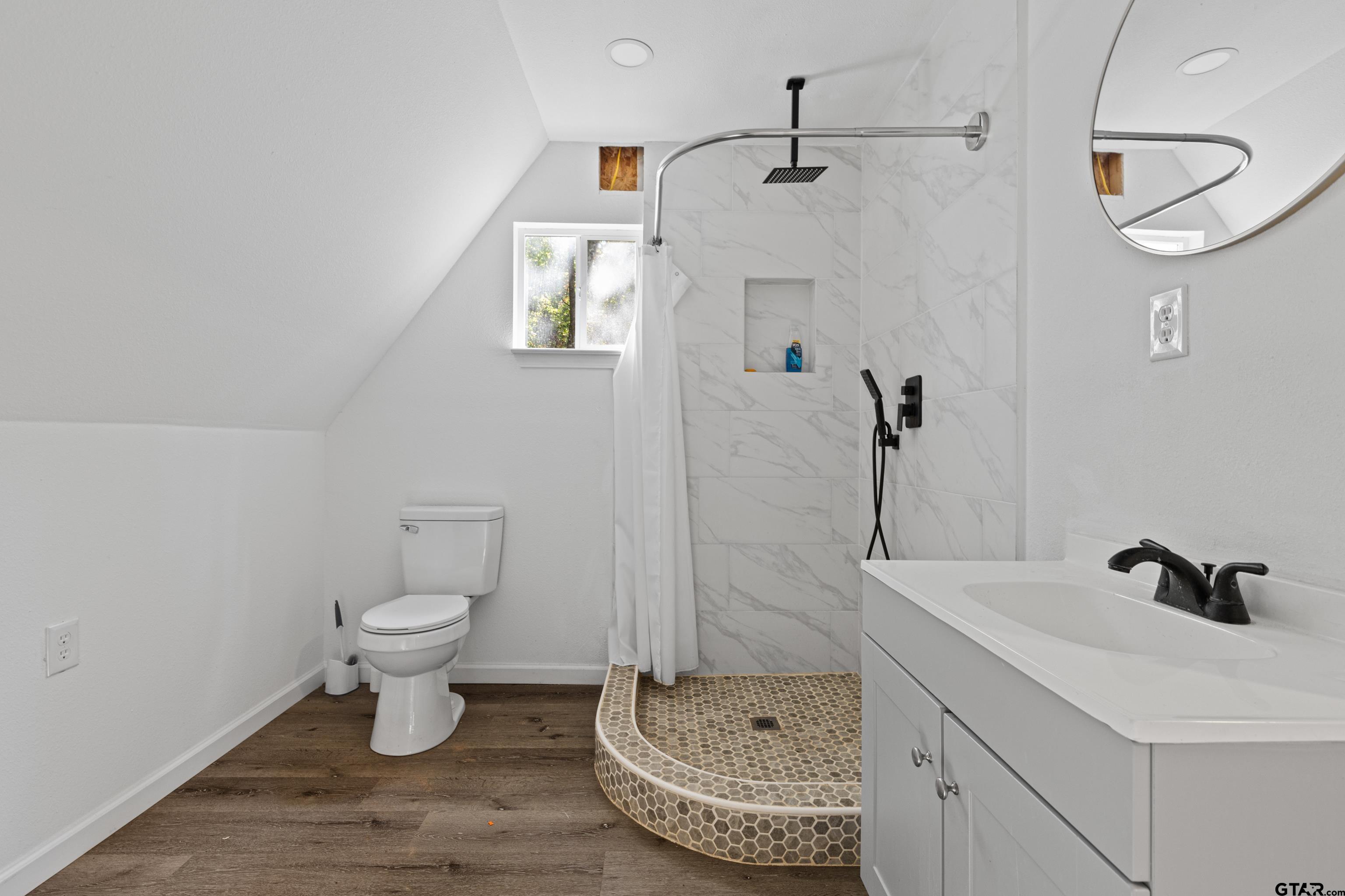 448 Private Road 6685