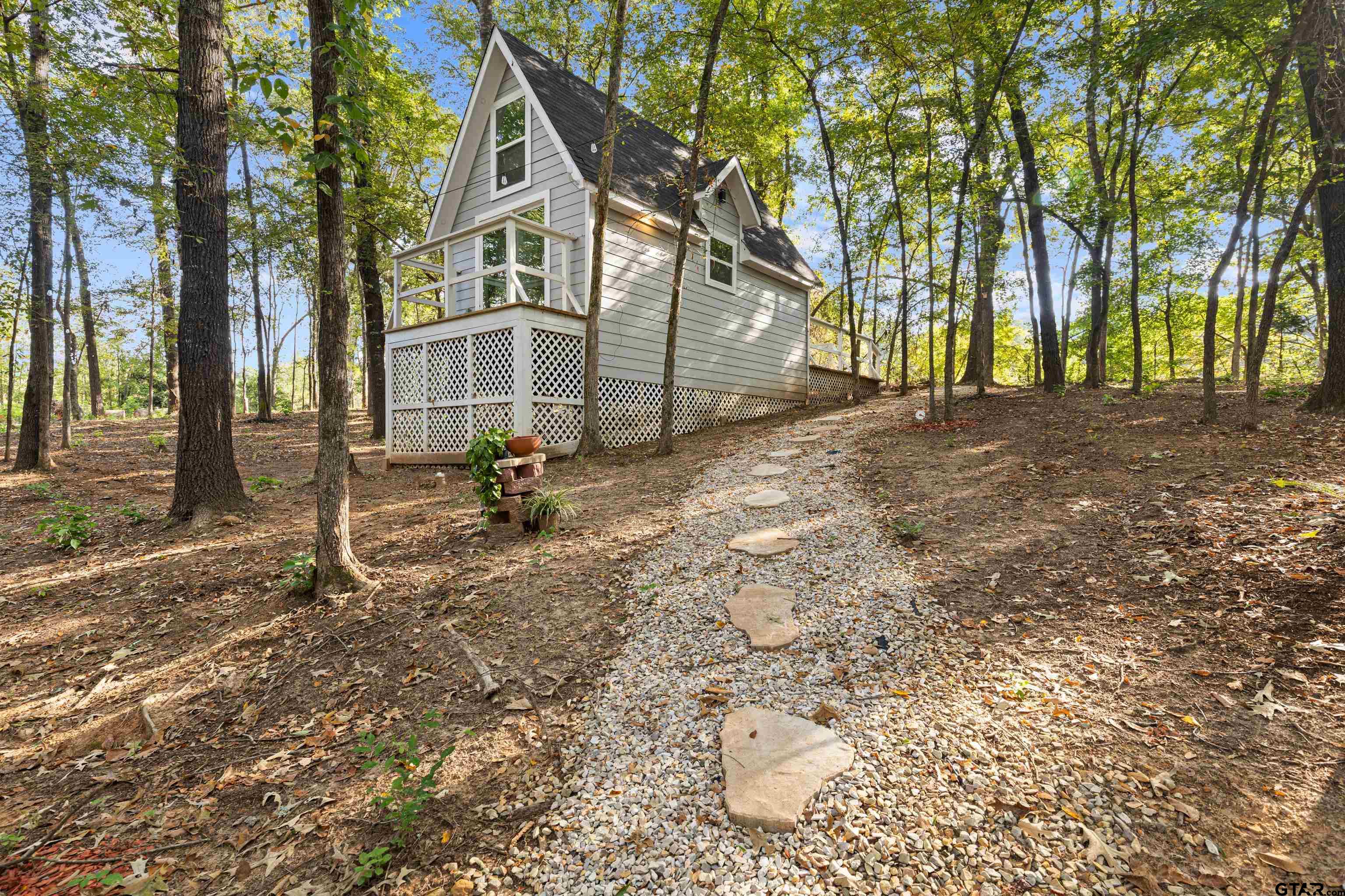 448 Private Road 6685
