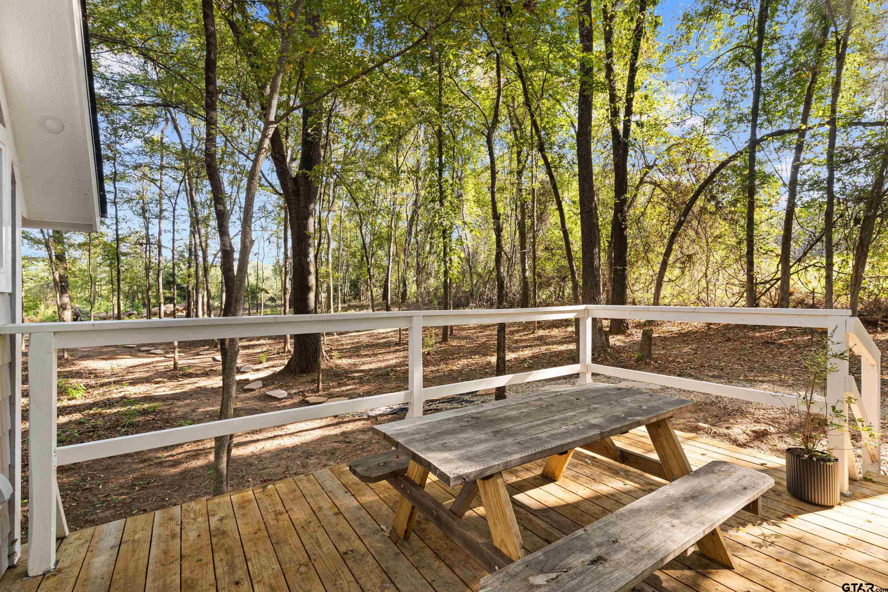 448 Private Road 6685
