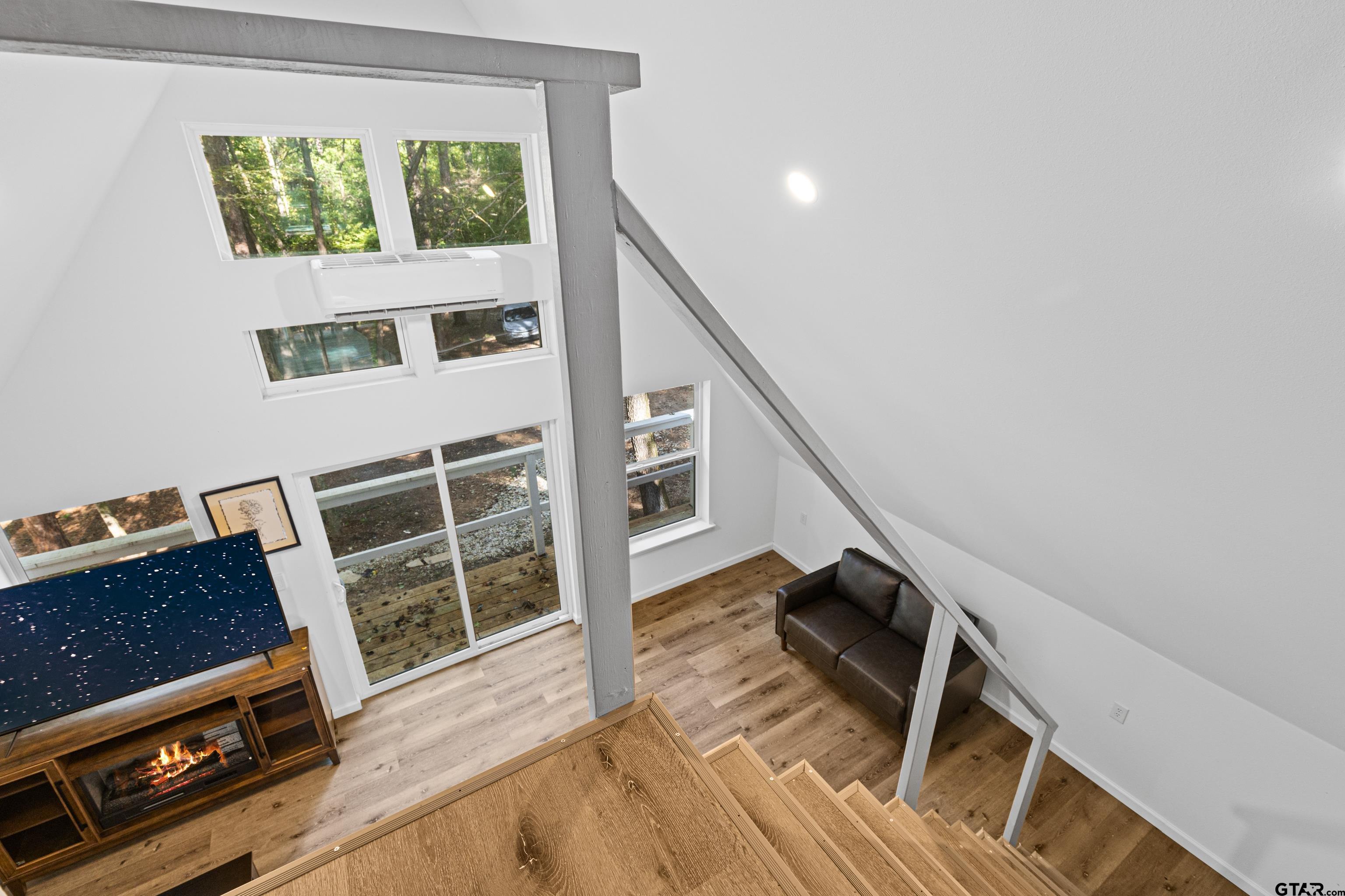 448 Private Road 6685