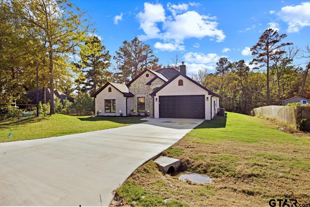 13563 Country Glen
