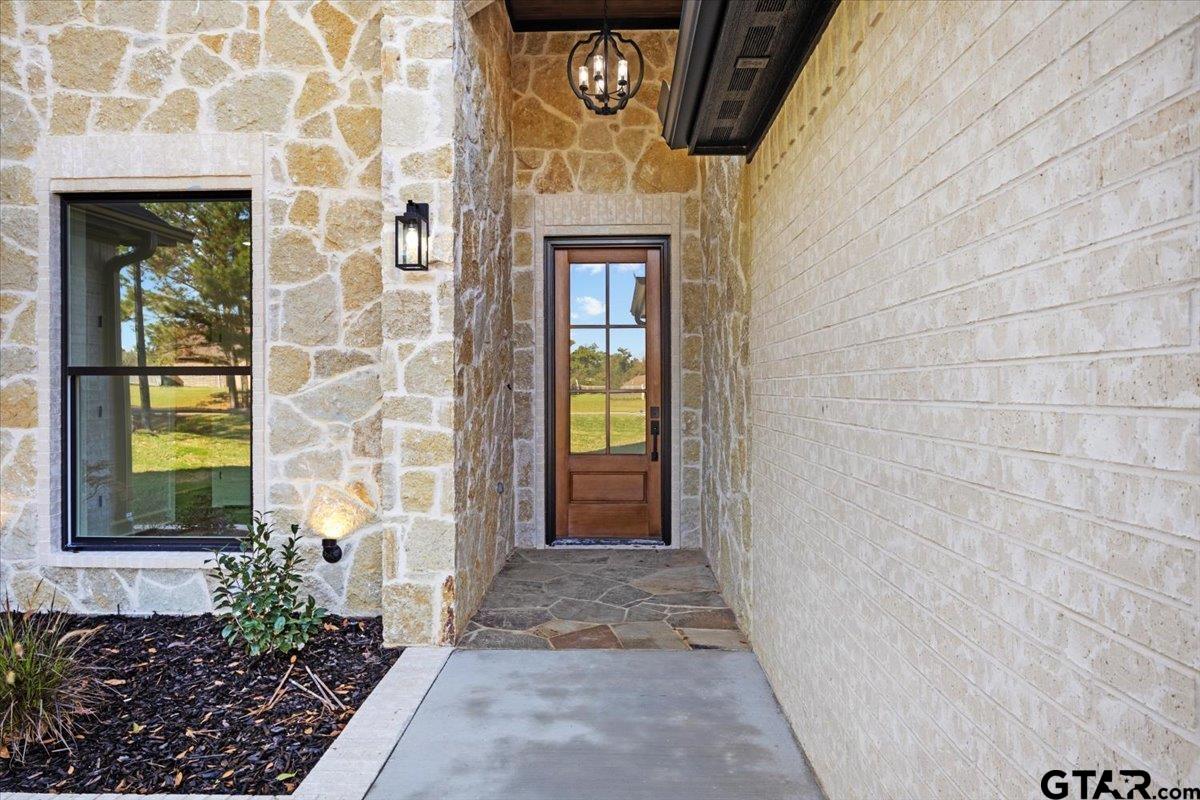 13563 Country Glen