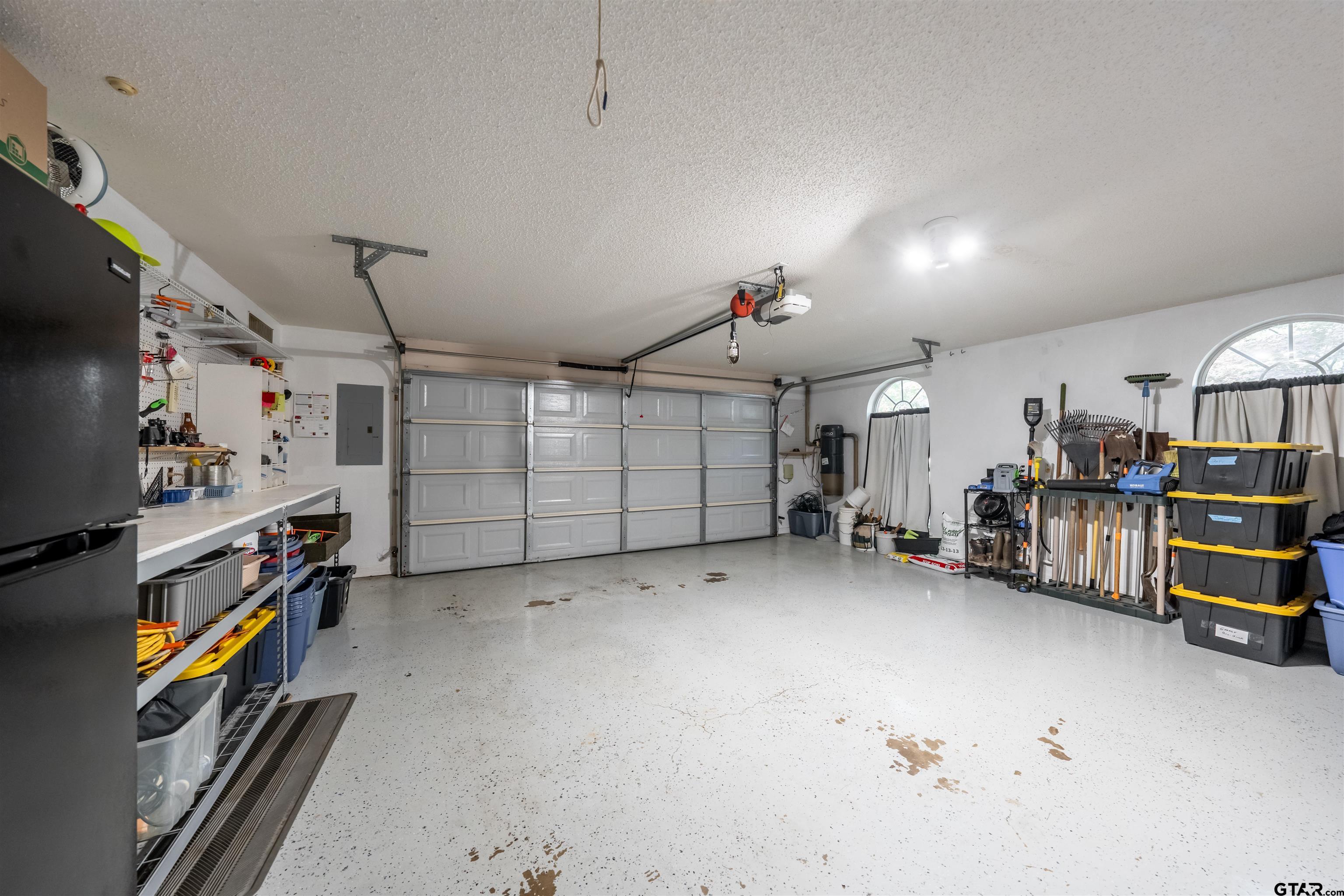 3601 Flagstone