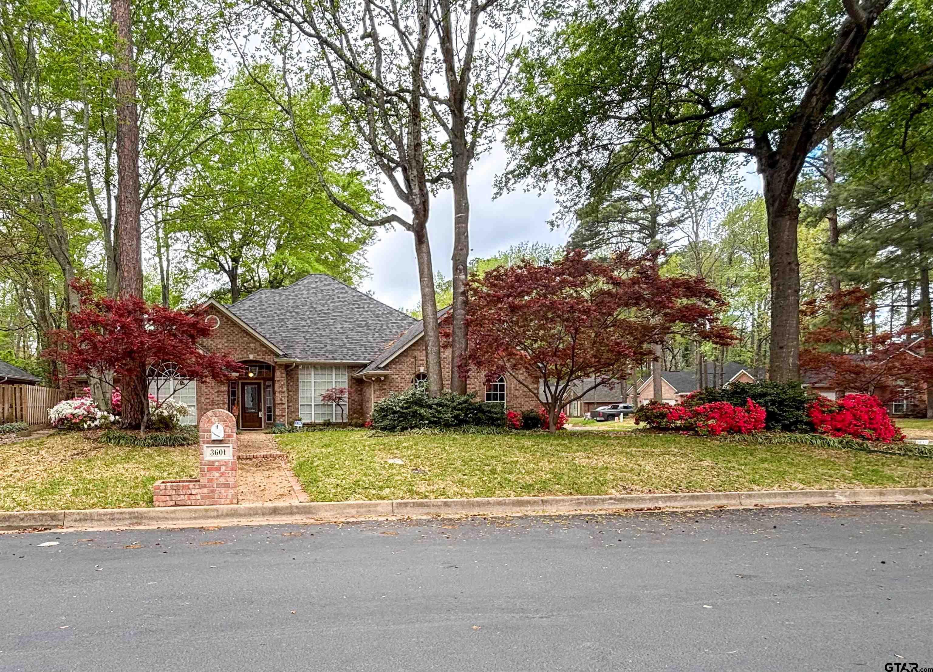 3601 Flagstone