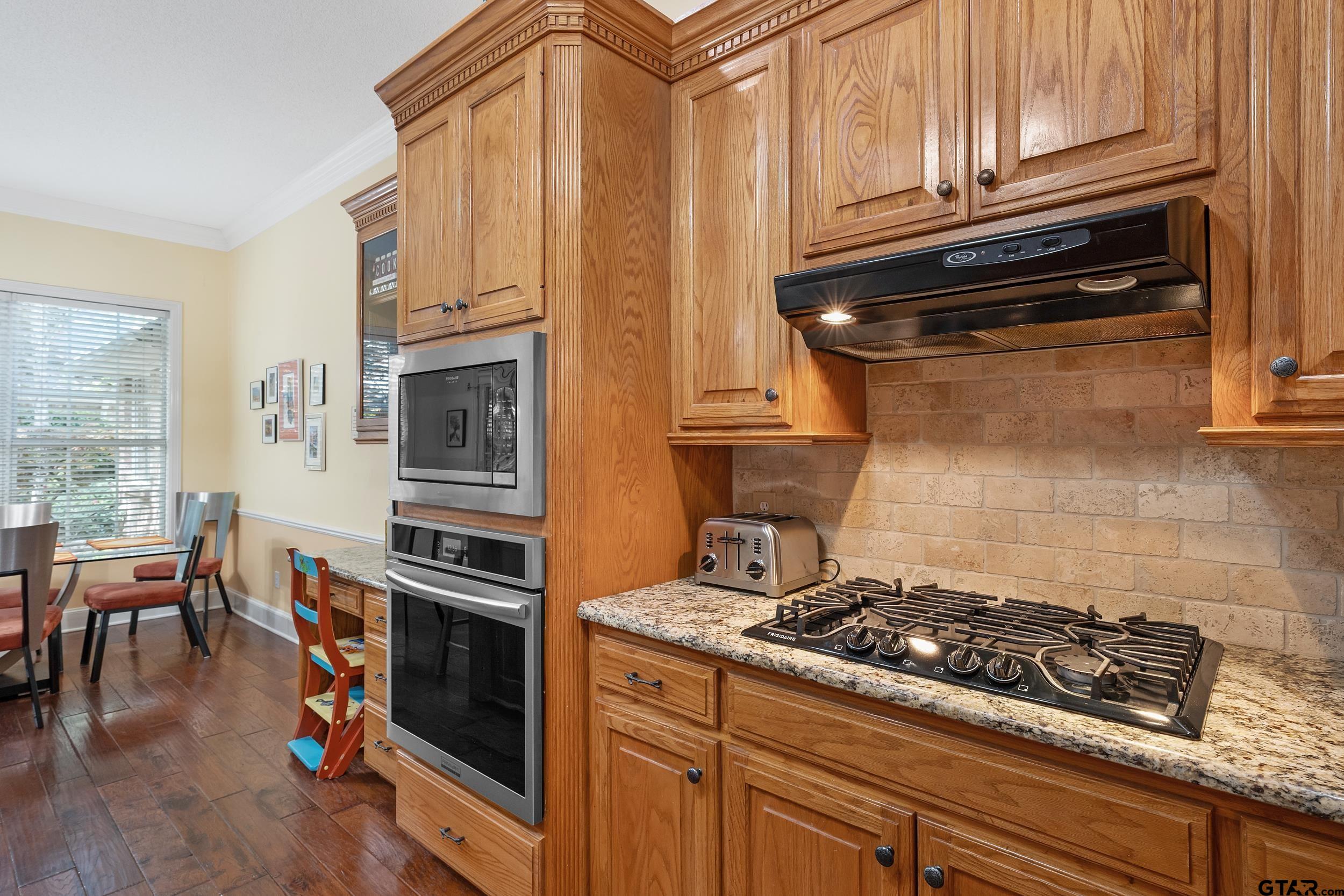 3601 Flagstone