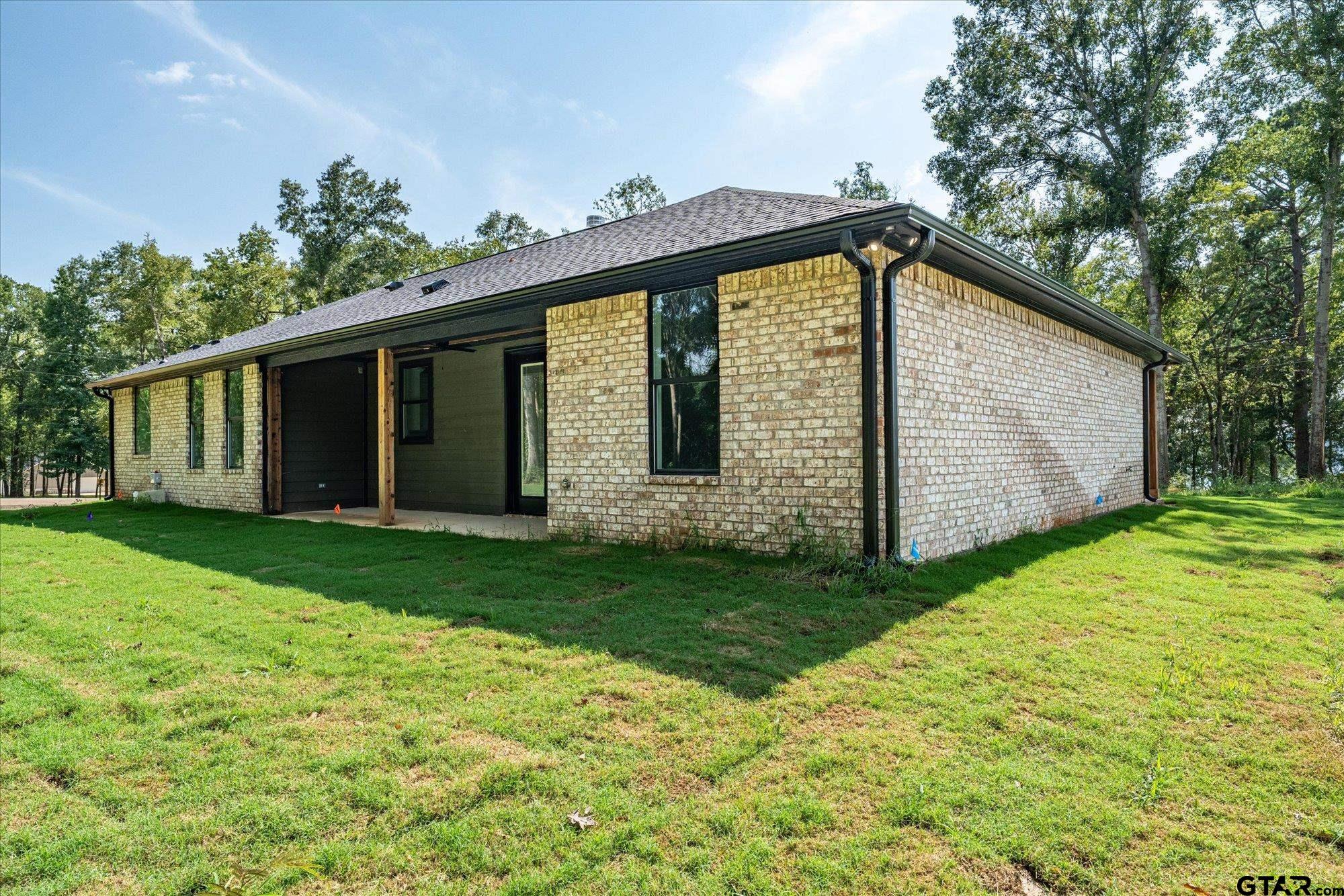 13887 County Road 294