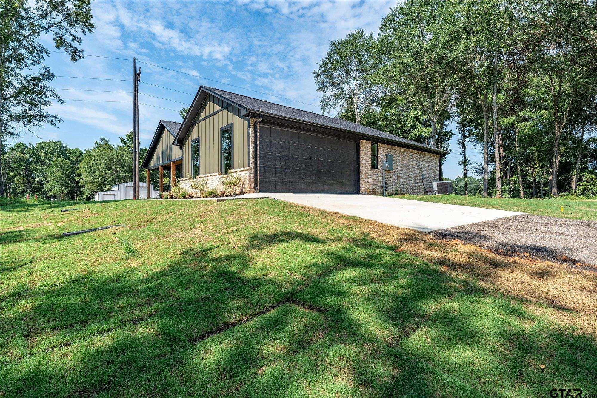 13887 County Road 294