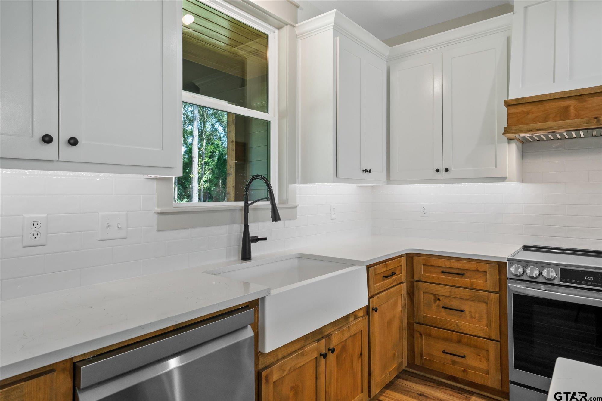 13887 County Road 294