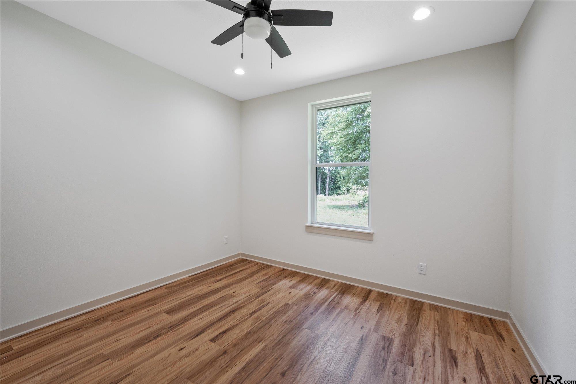 13887 County Road 294