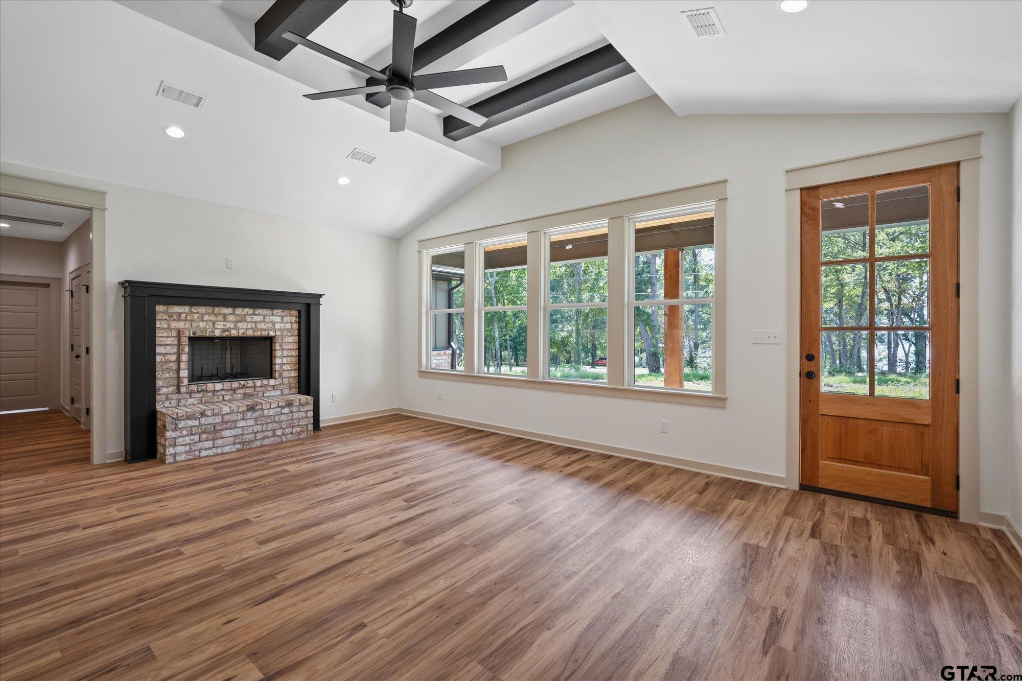 13887 County Road 294