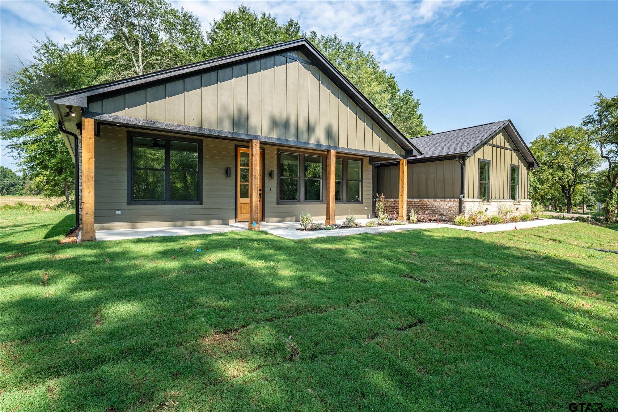 13887 County Road 294