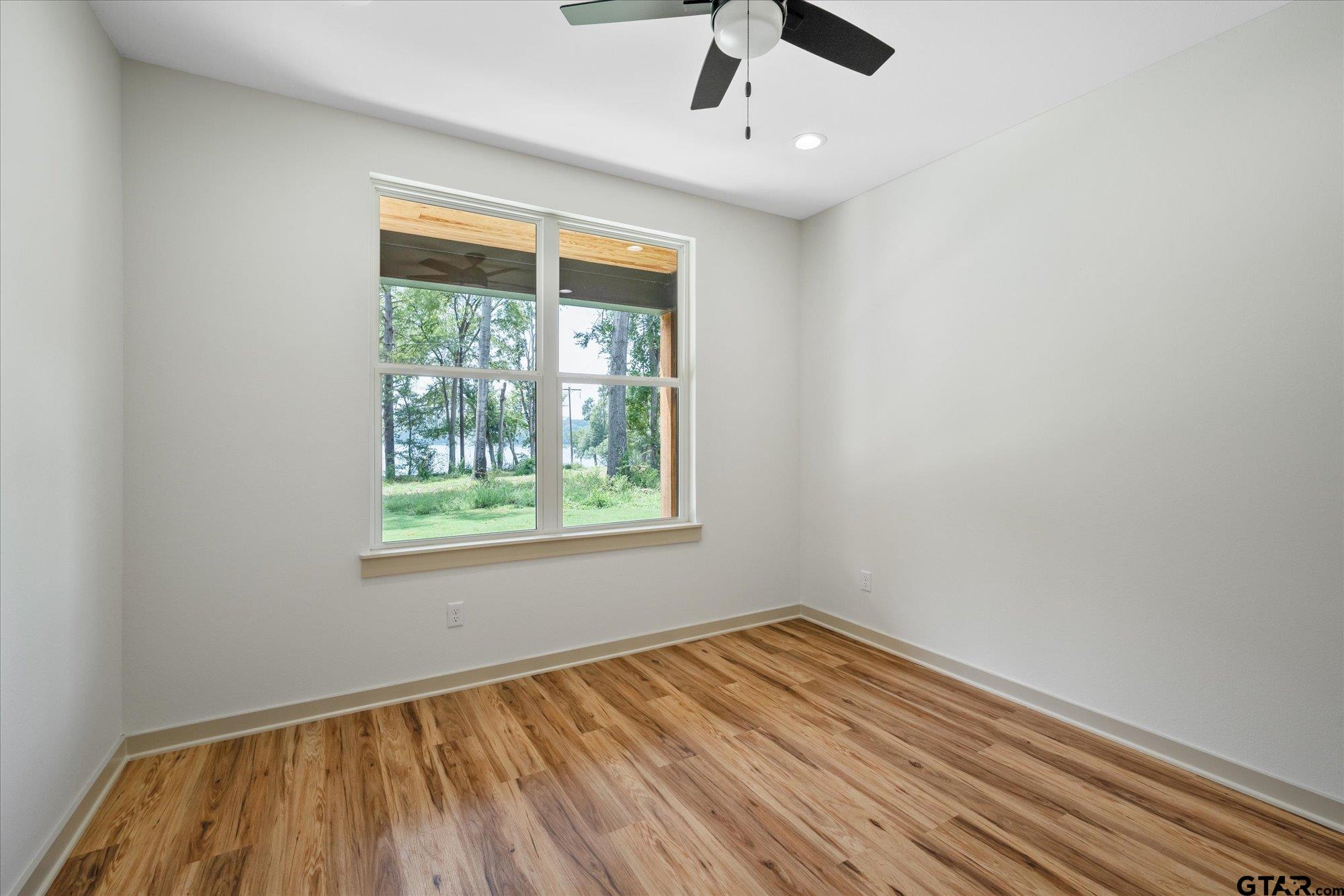 13887 County Road 294