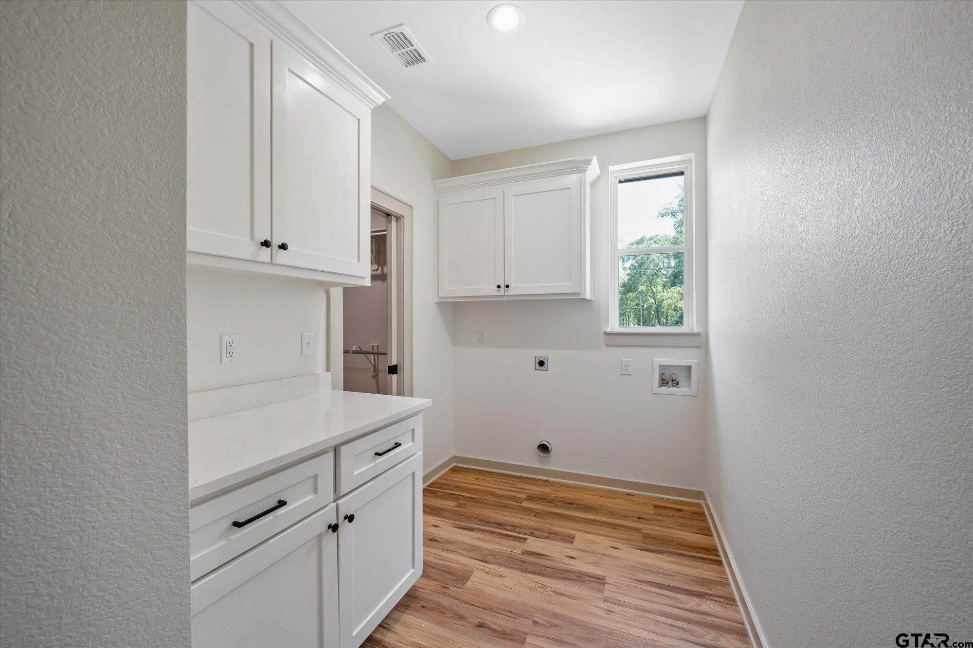 13887 County Road 294
