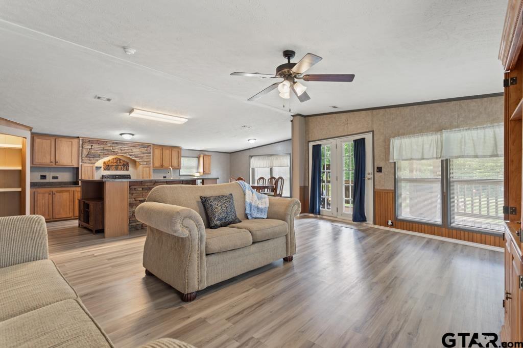 19598 County Road 2343