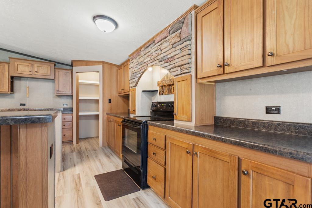 19598 County Road 2343