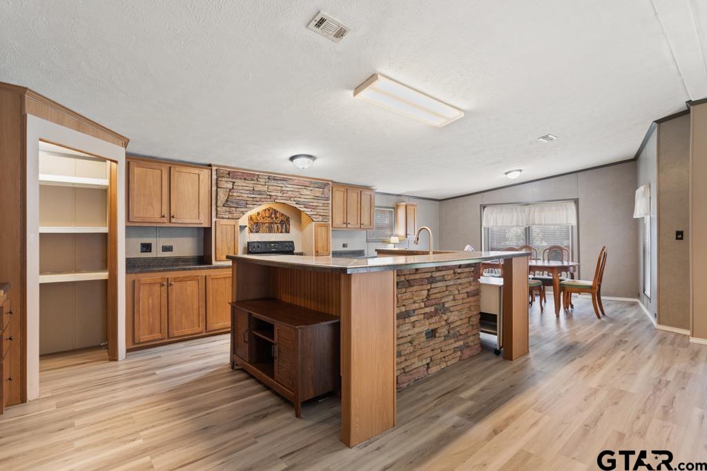 19598 County Road 2343