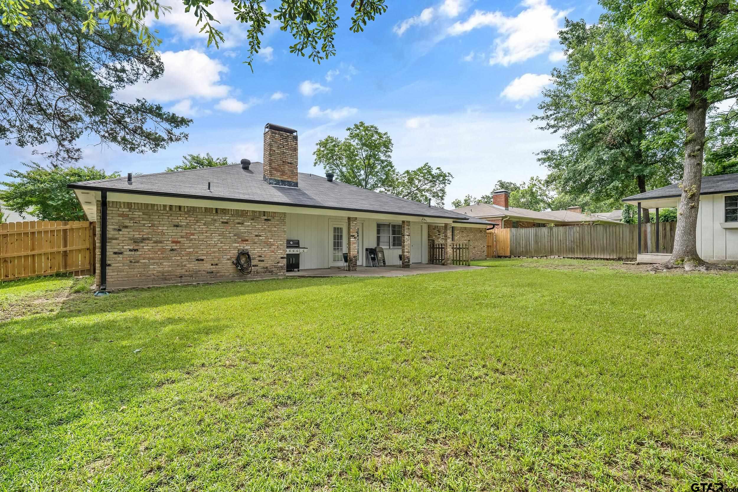 7411 Hollyoak Drive