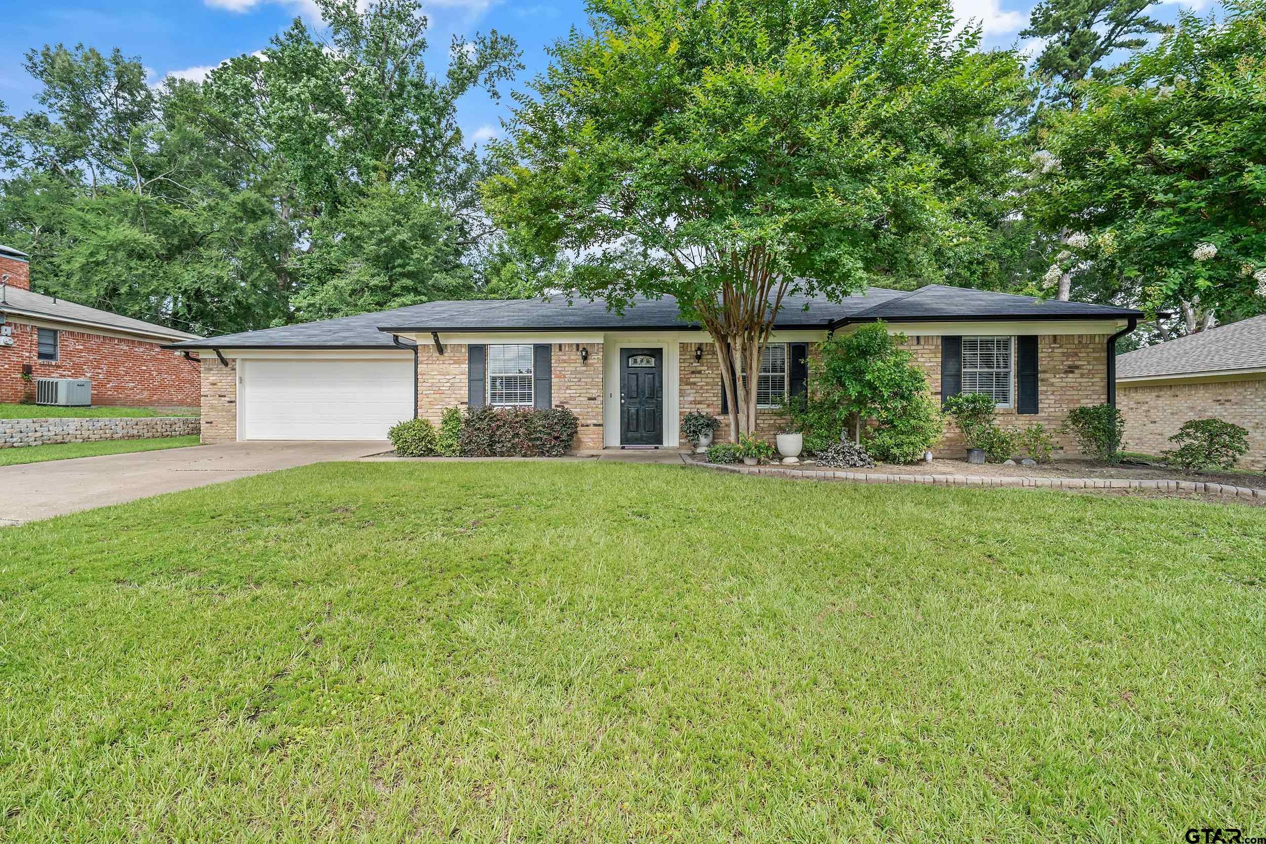 7411 Hollyoak Drive