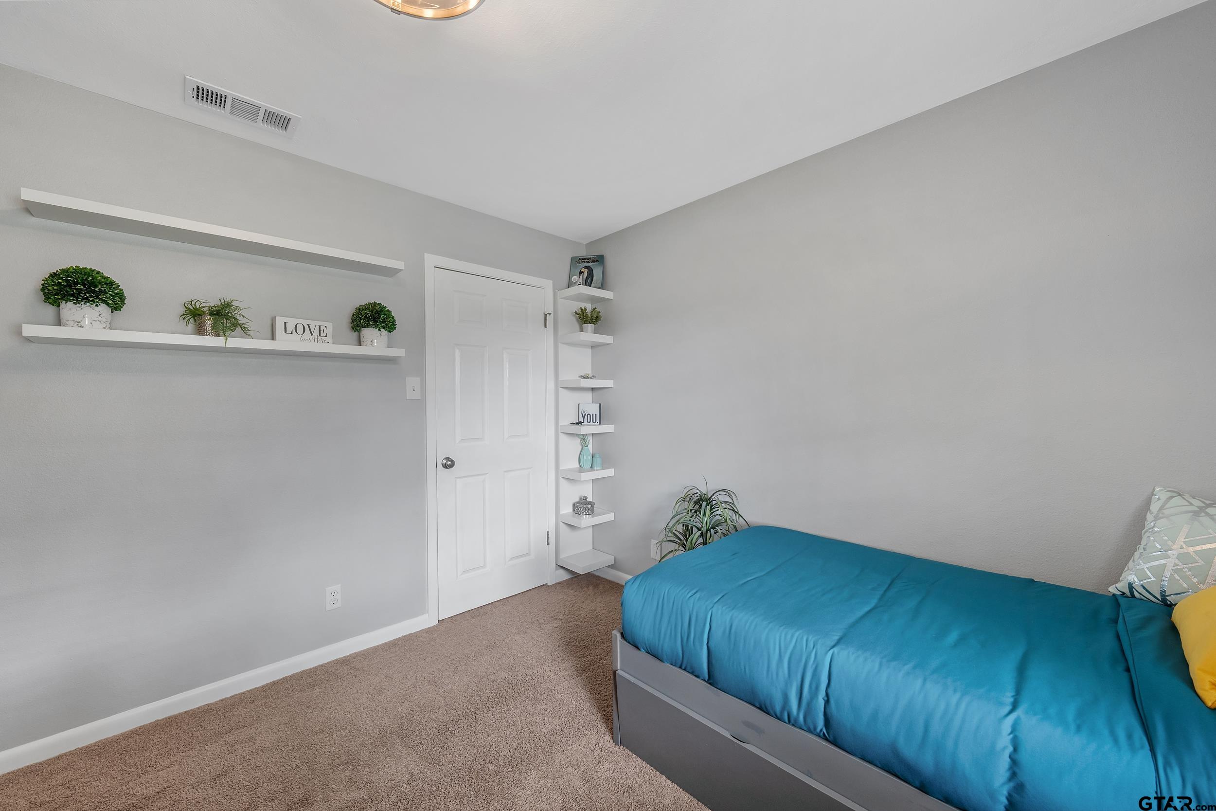 7411 Hollyoak Drive