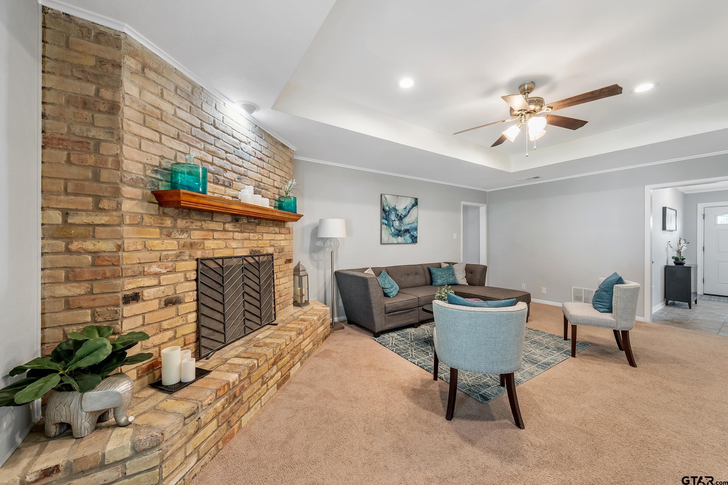 7411 Hollyoak Drive