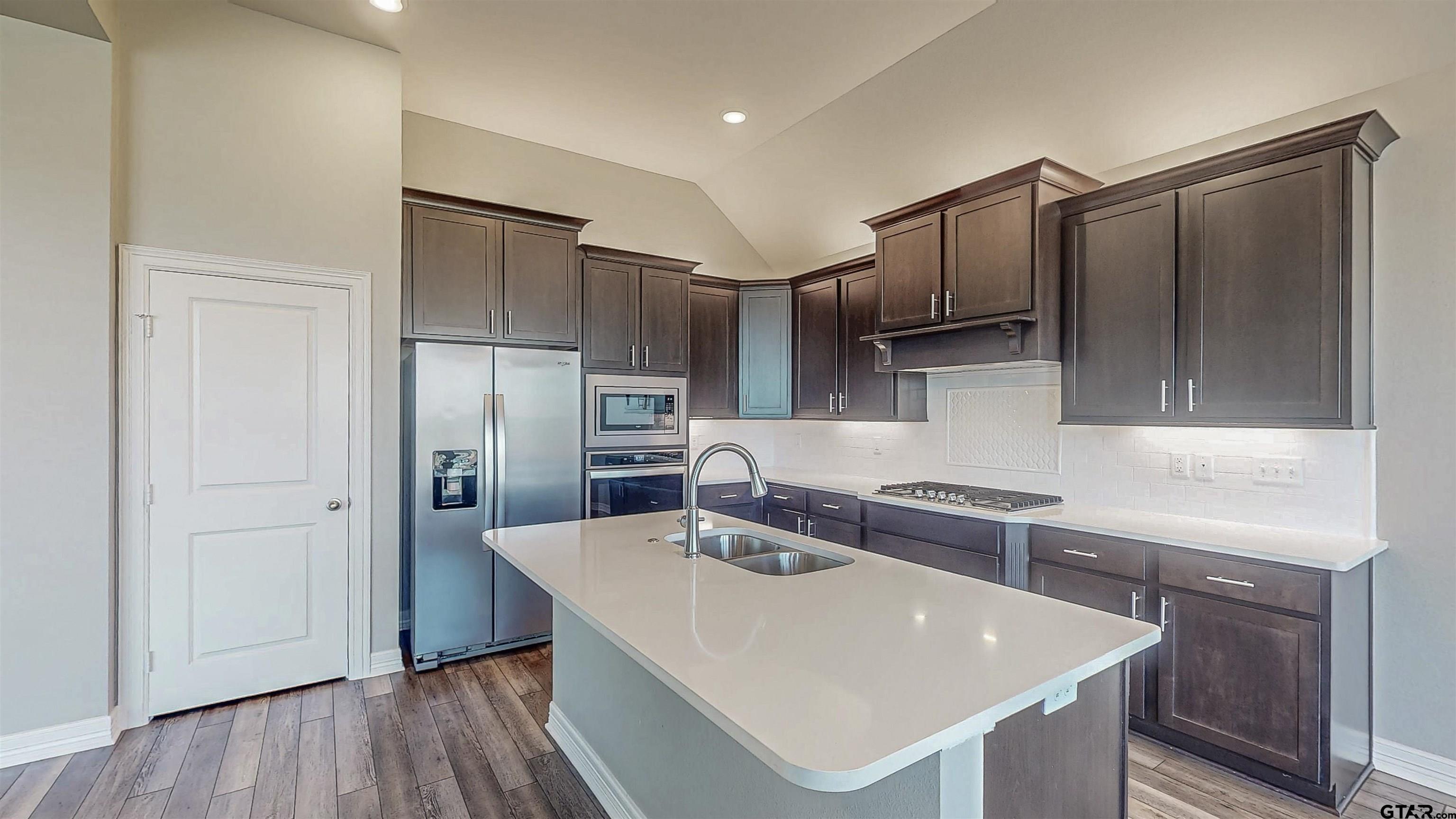 9031 Teal Flight Way