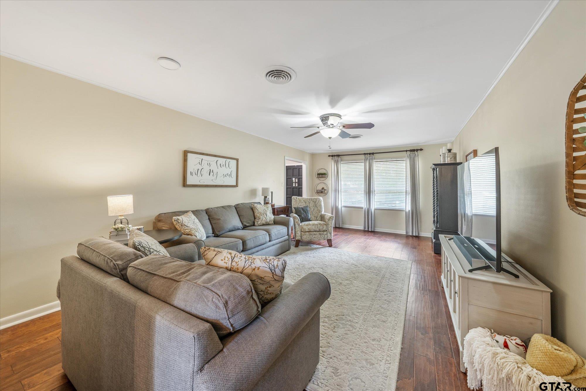 1006 Forest Trail