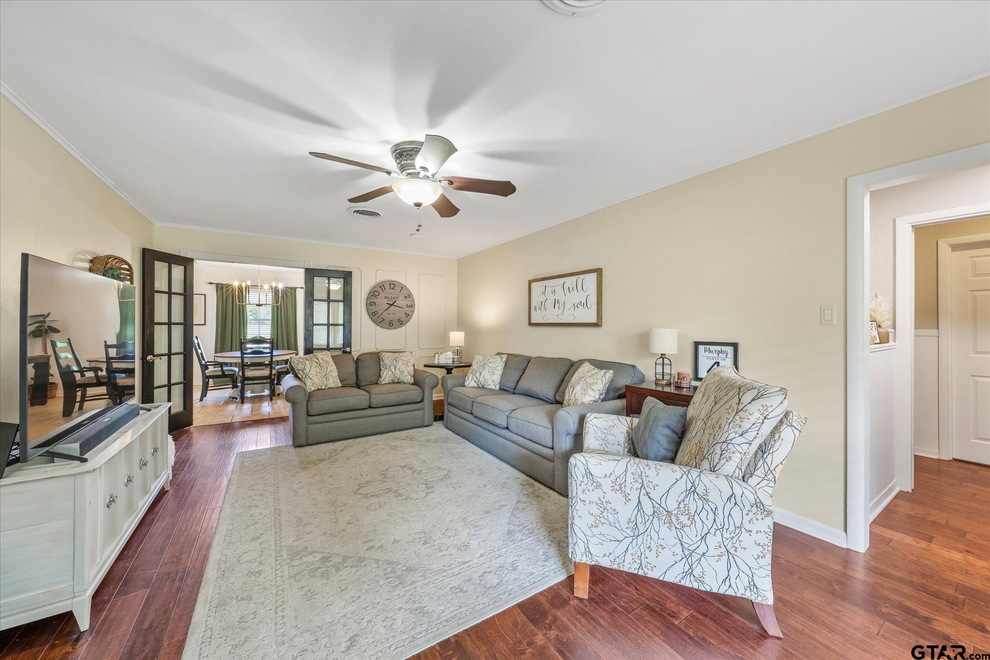 1006 Forest Trail