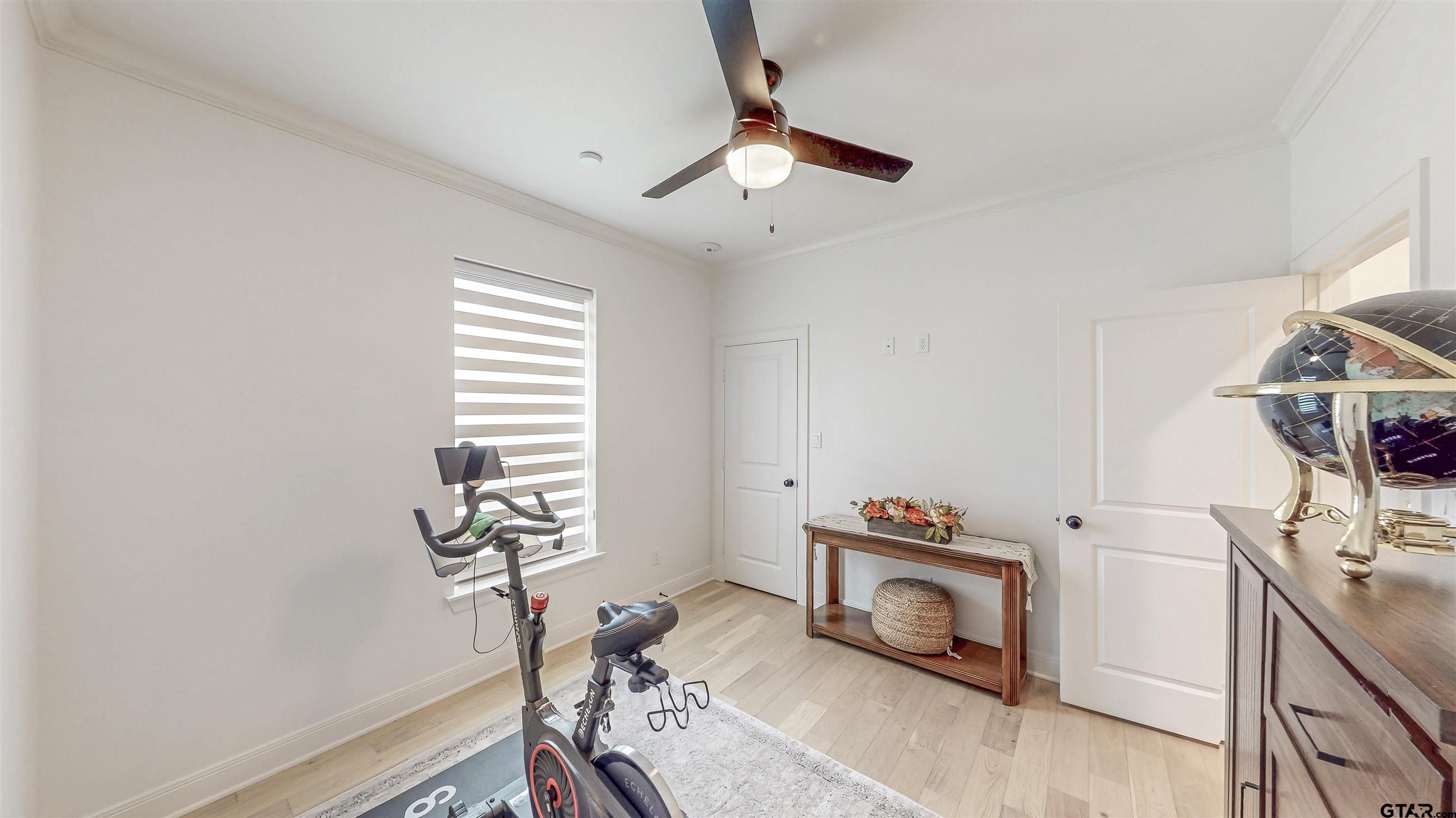 9070 Shallow Cove