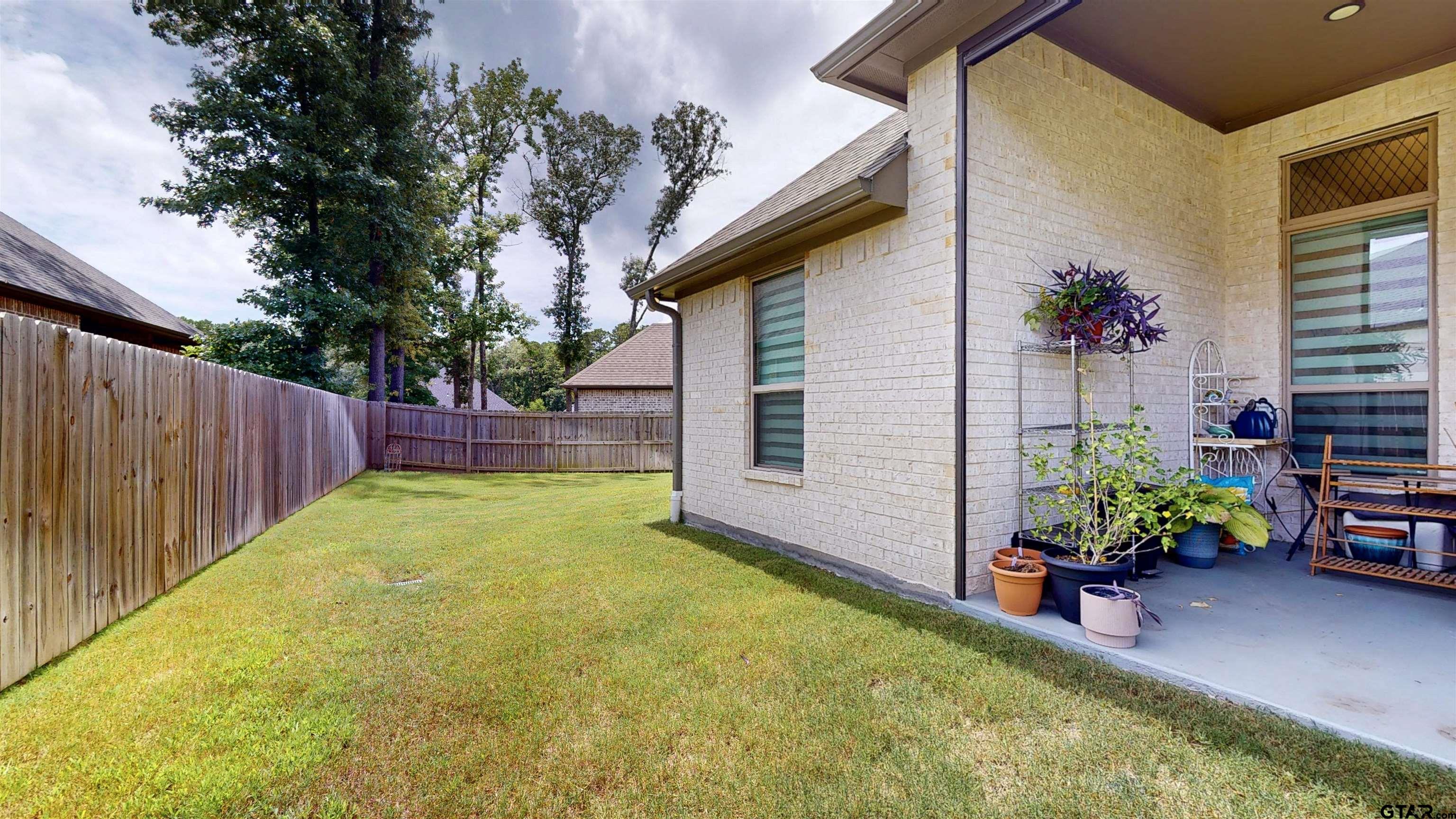9070 Shallow Cove
