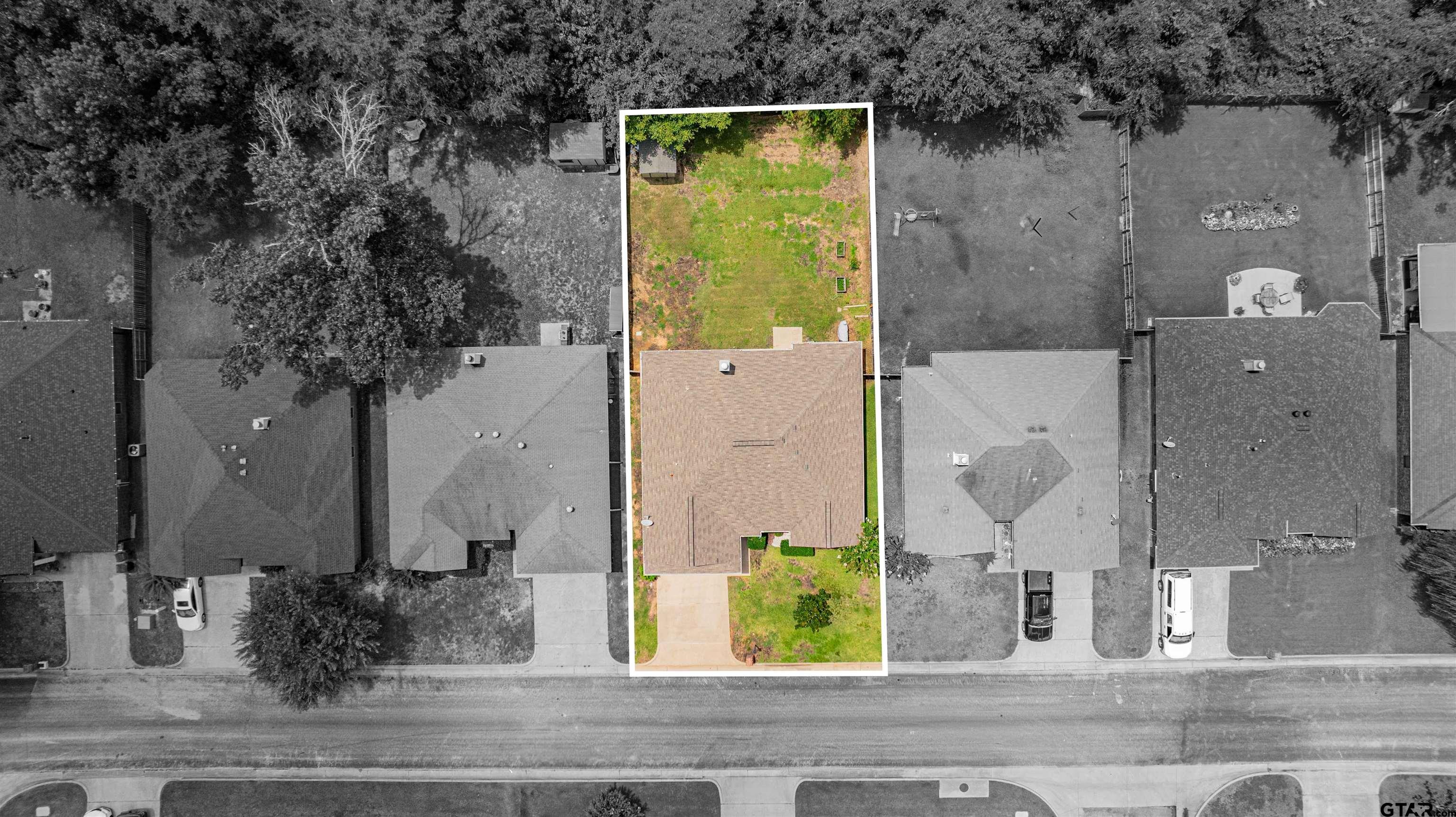 313 Maggie Cir