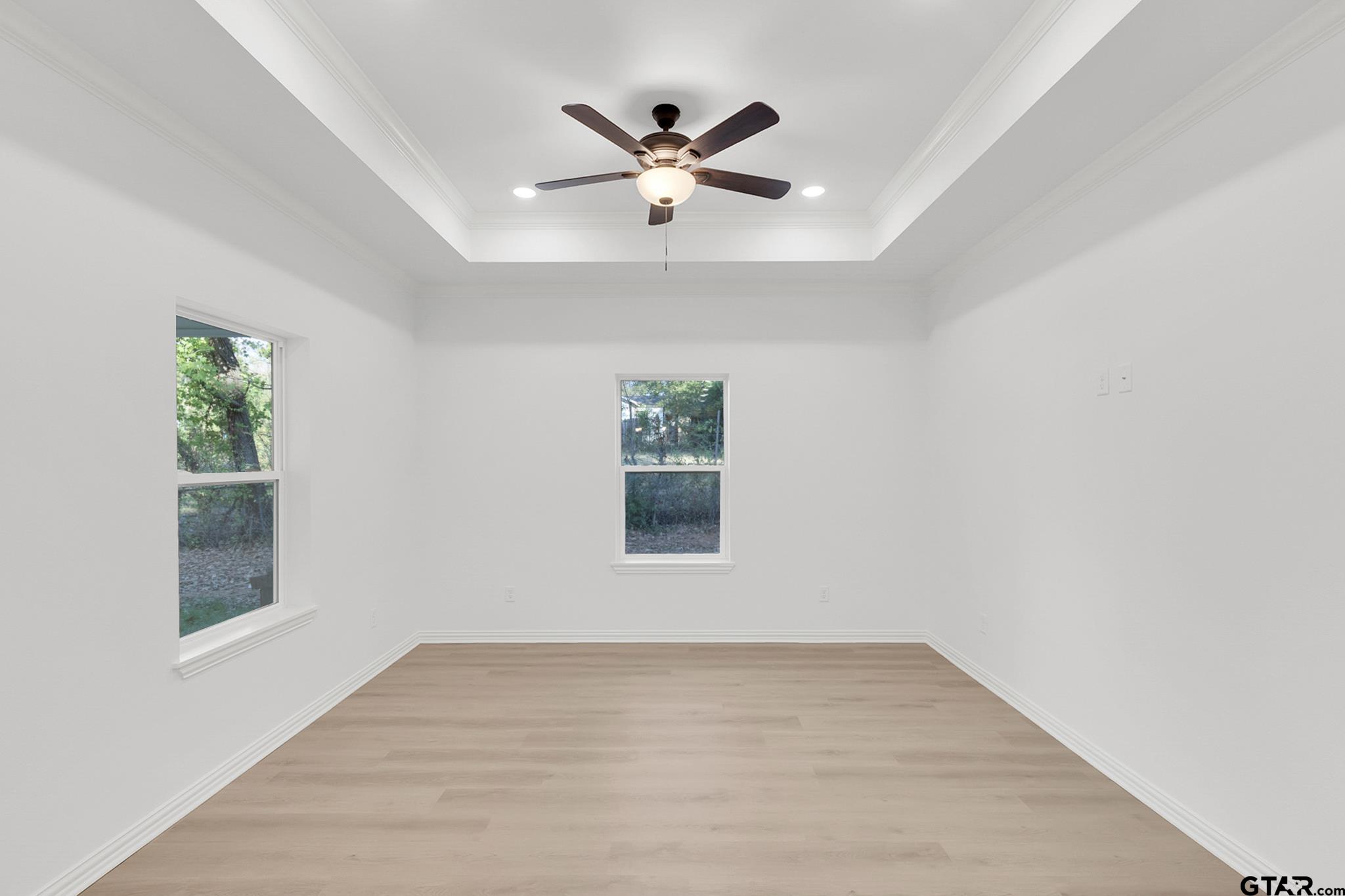 1610 W Barrett