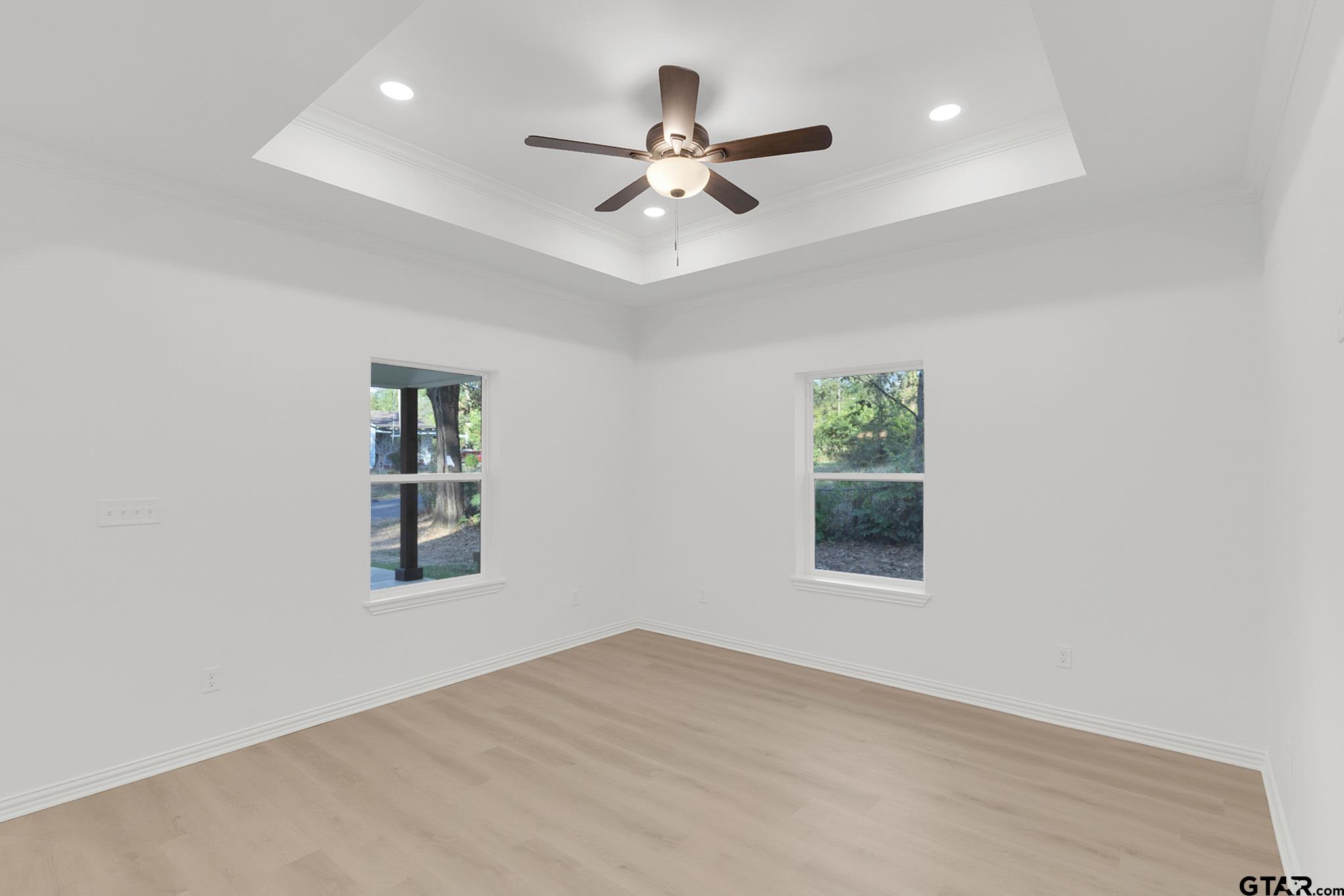 1610 W Barrett