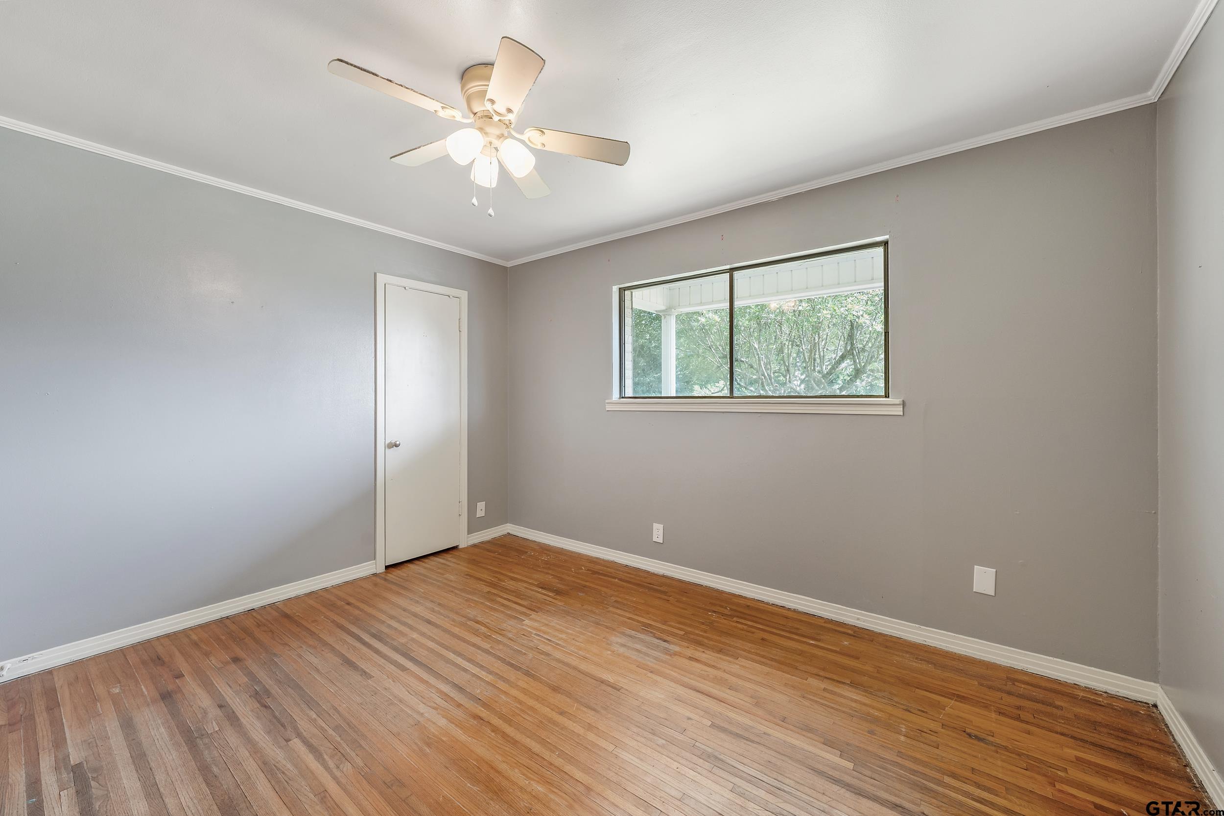1814 W Main St