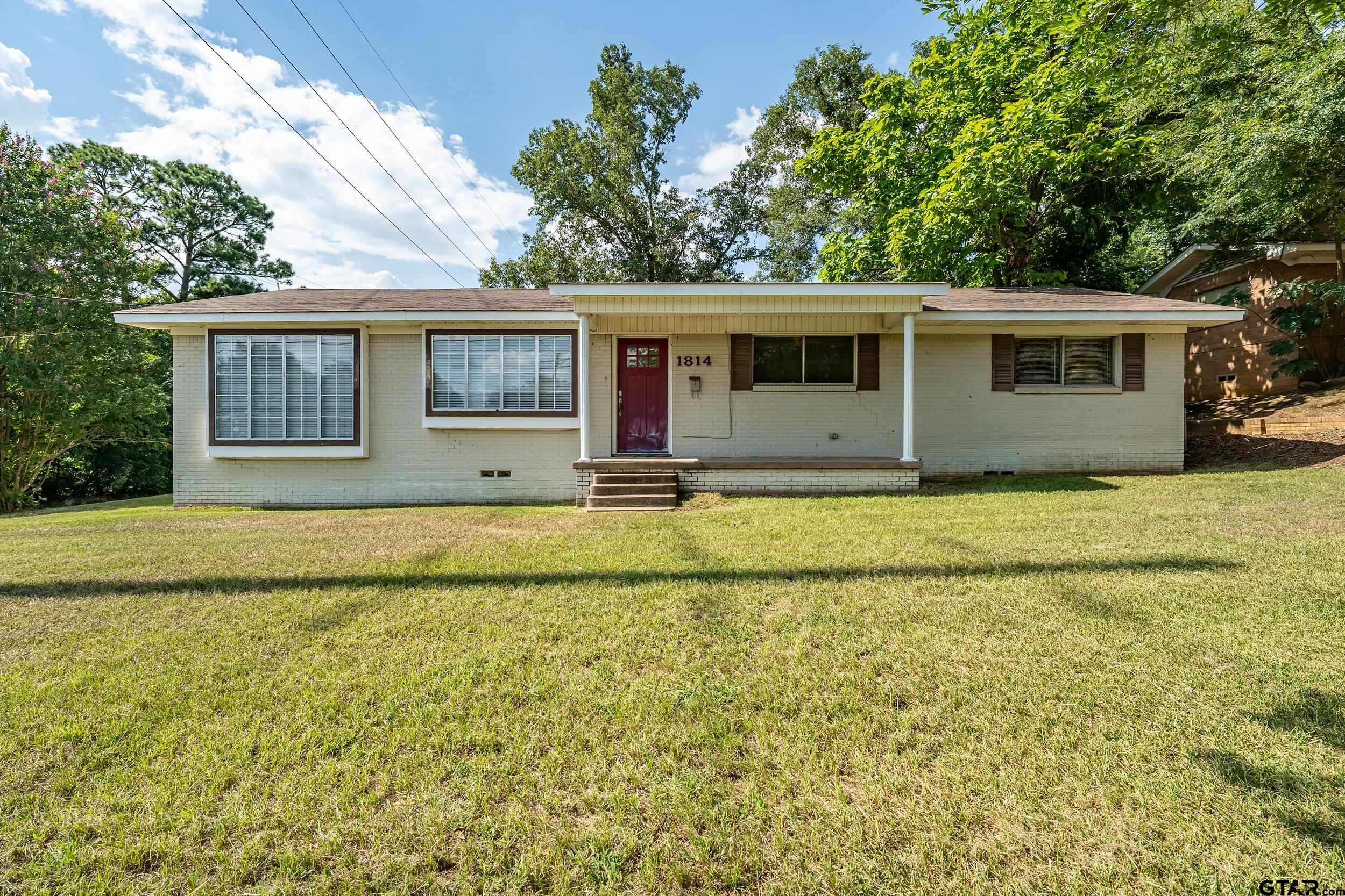 1814 W Main St