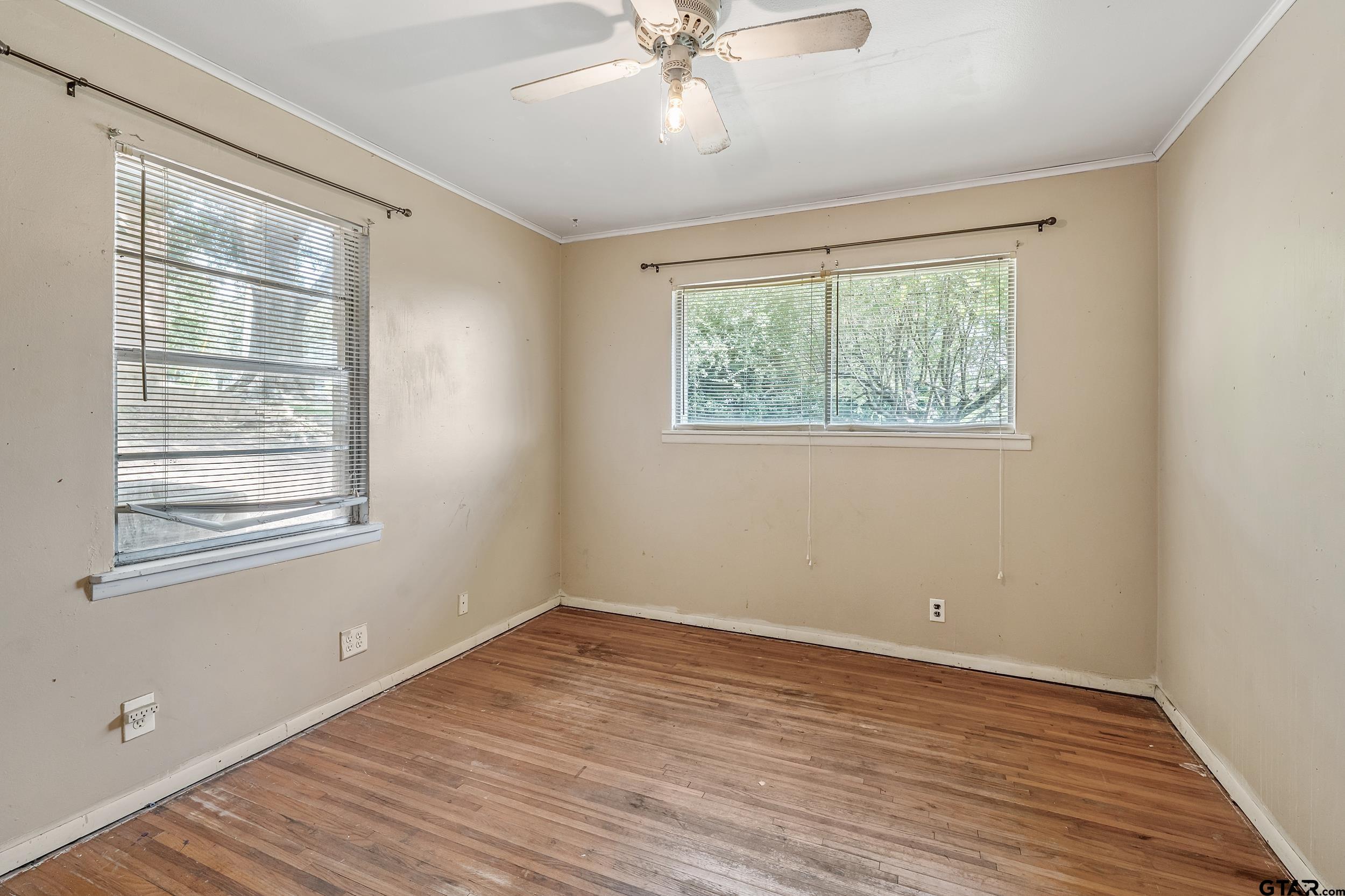 1814 W Main St