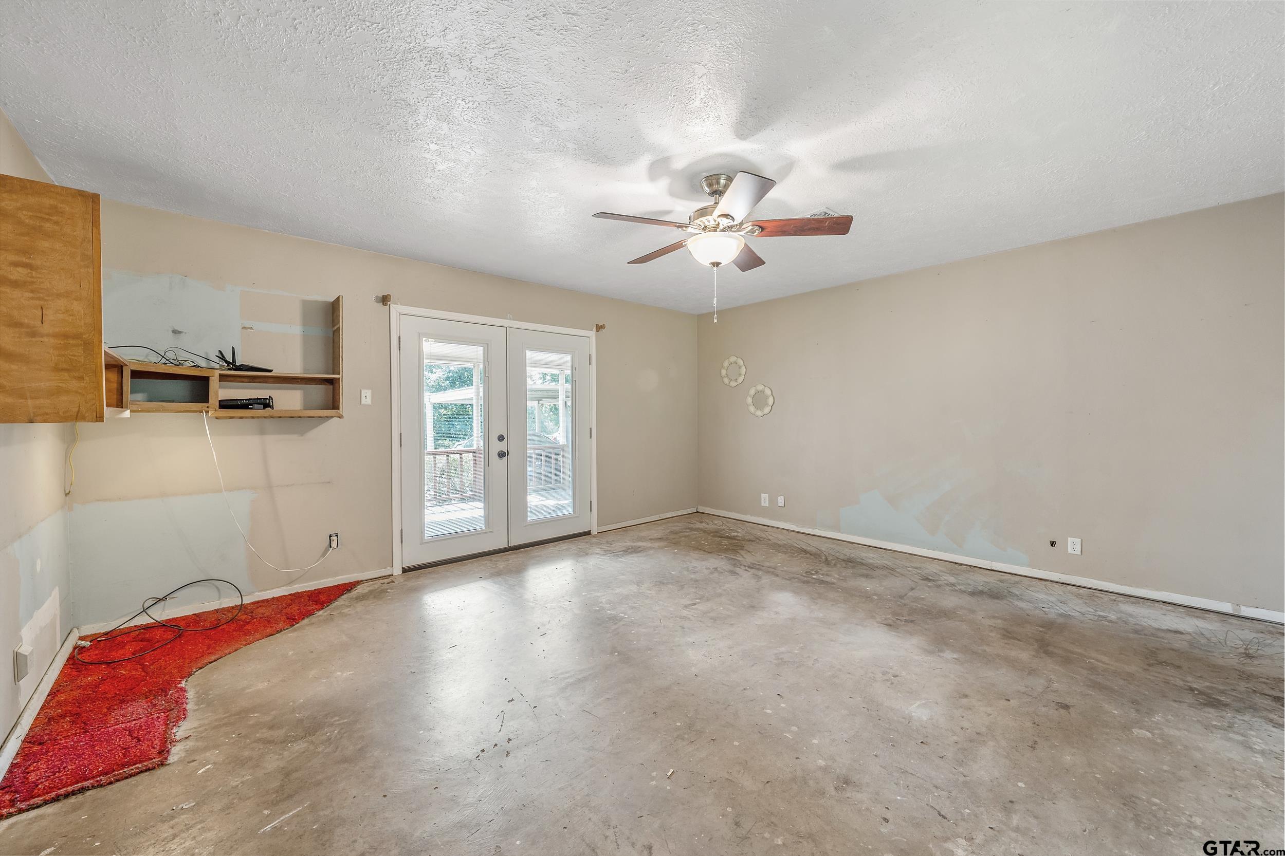 1814 W Main St