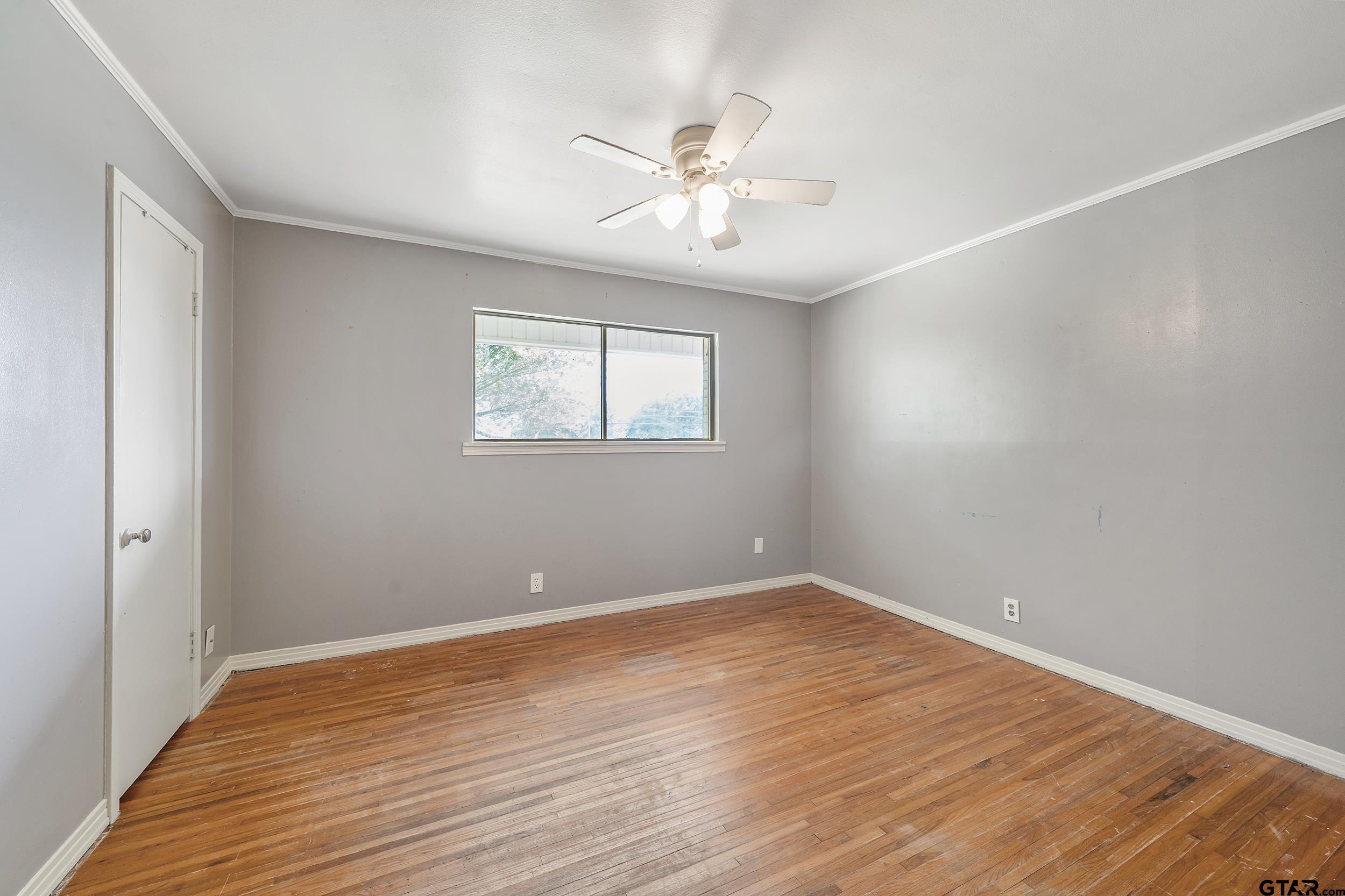 1814 W Main St