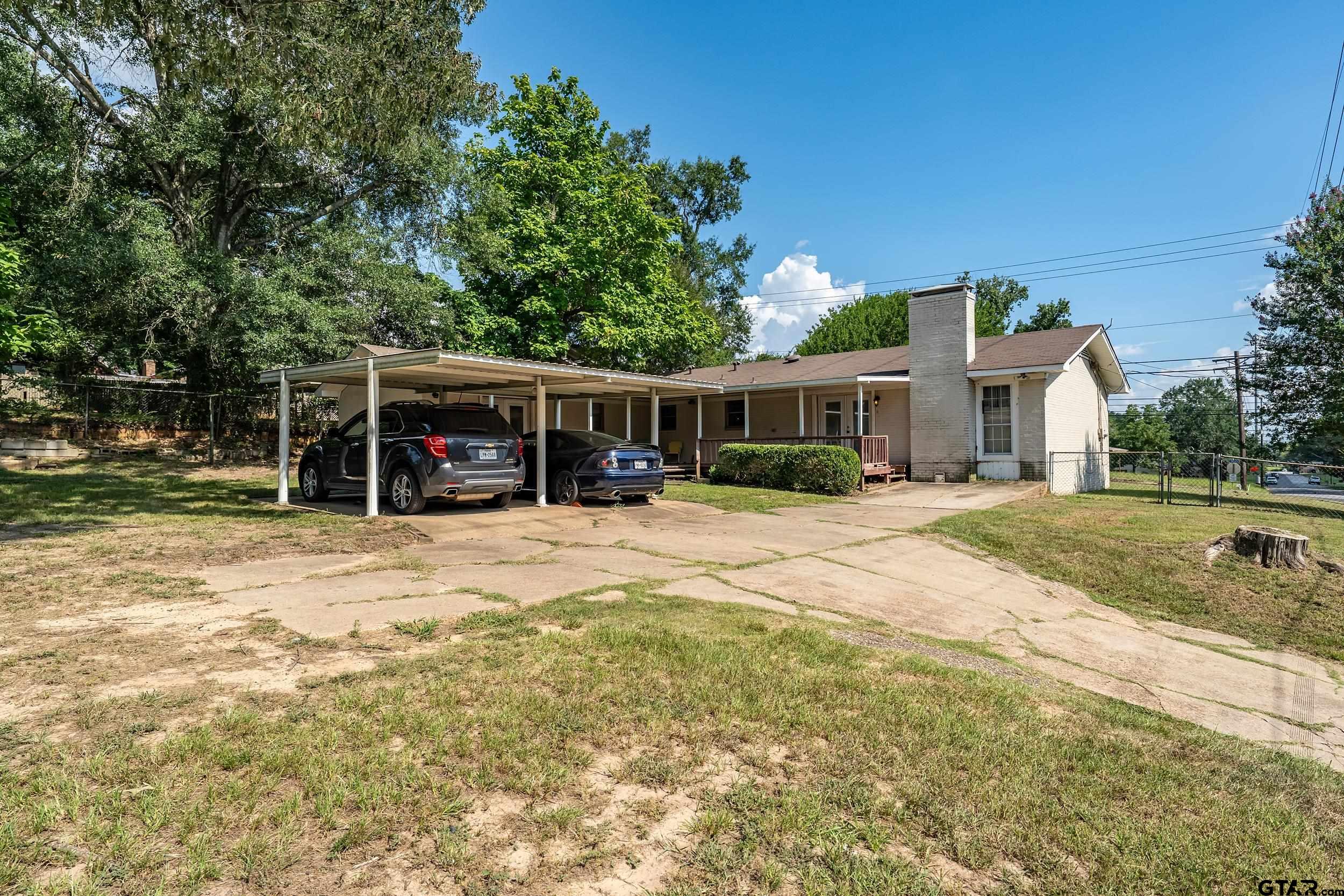 1814 W Main St