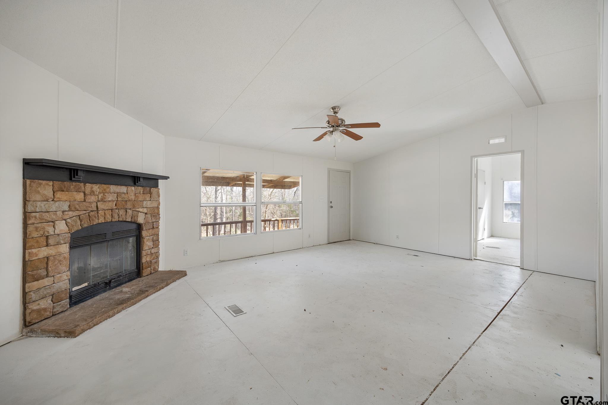 942 Balmorea Dr