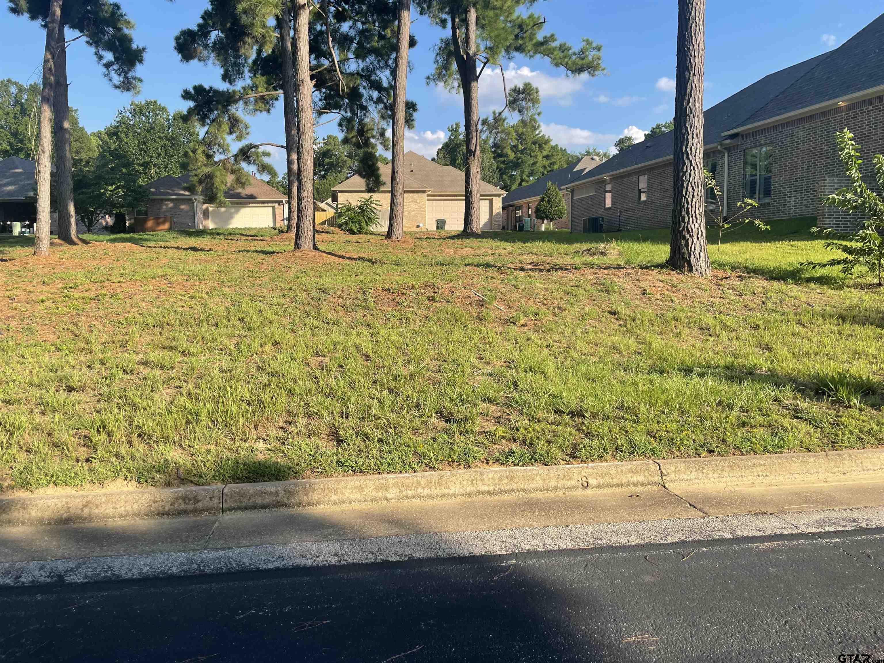 1133 Gardenwood Dr