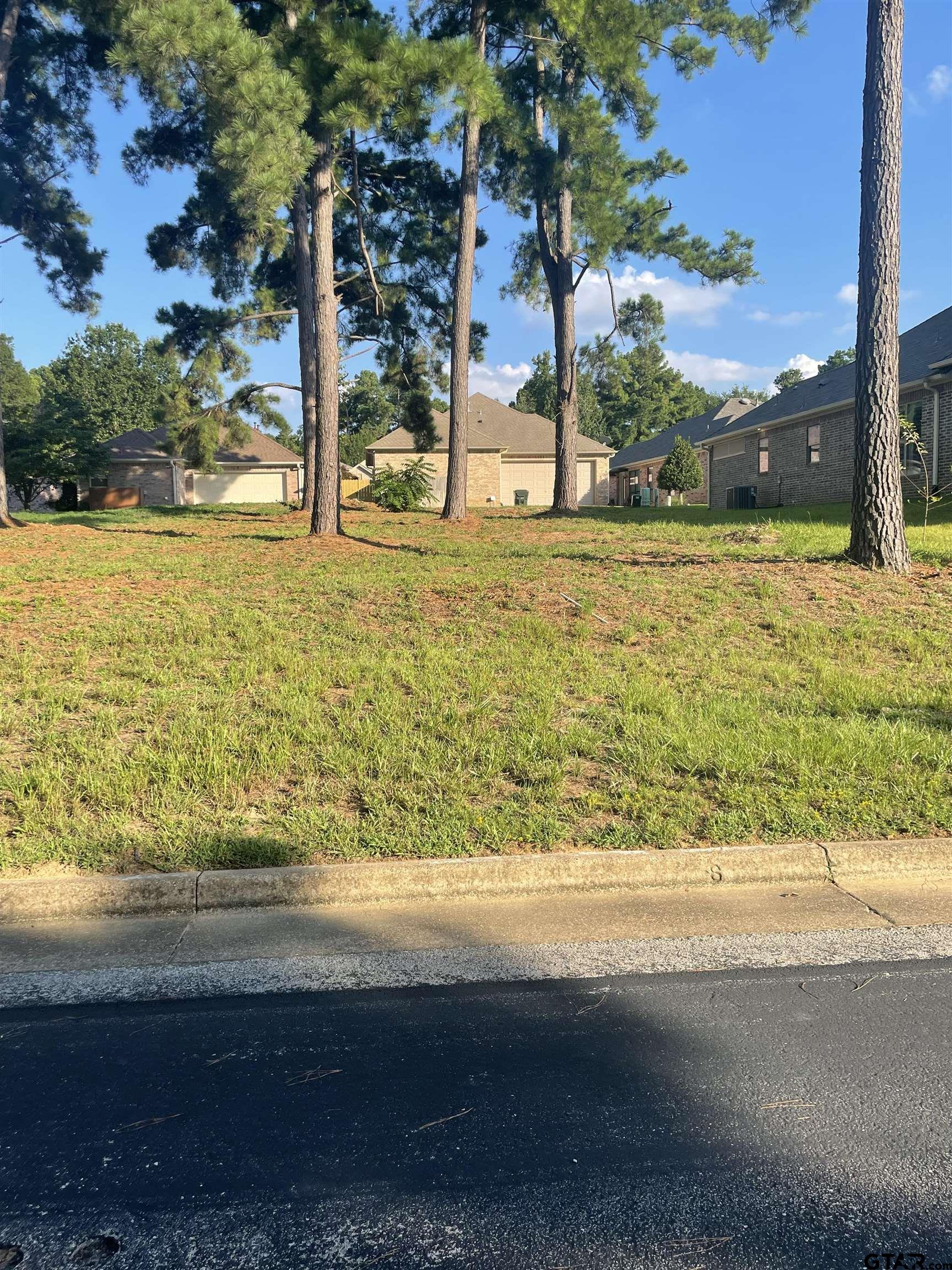 1133 Gardenwood Dr