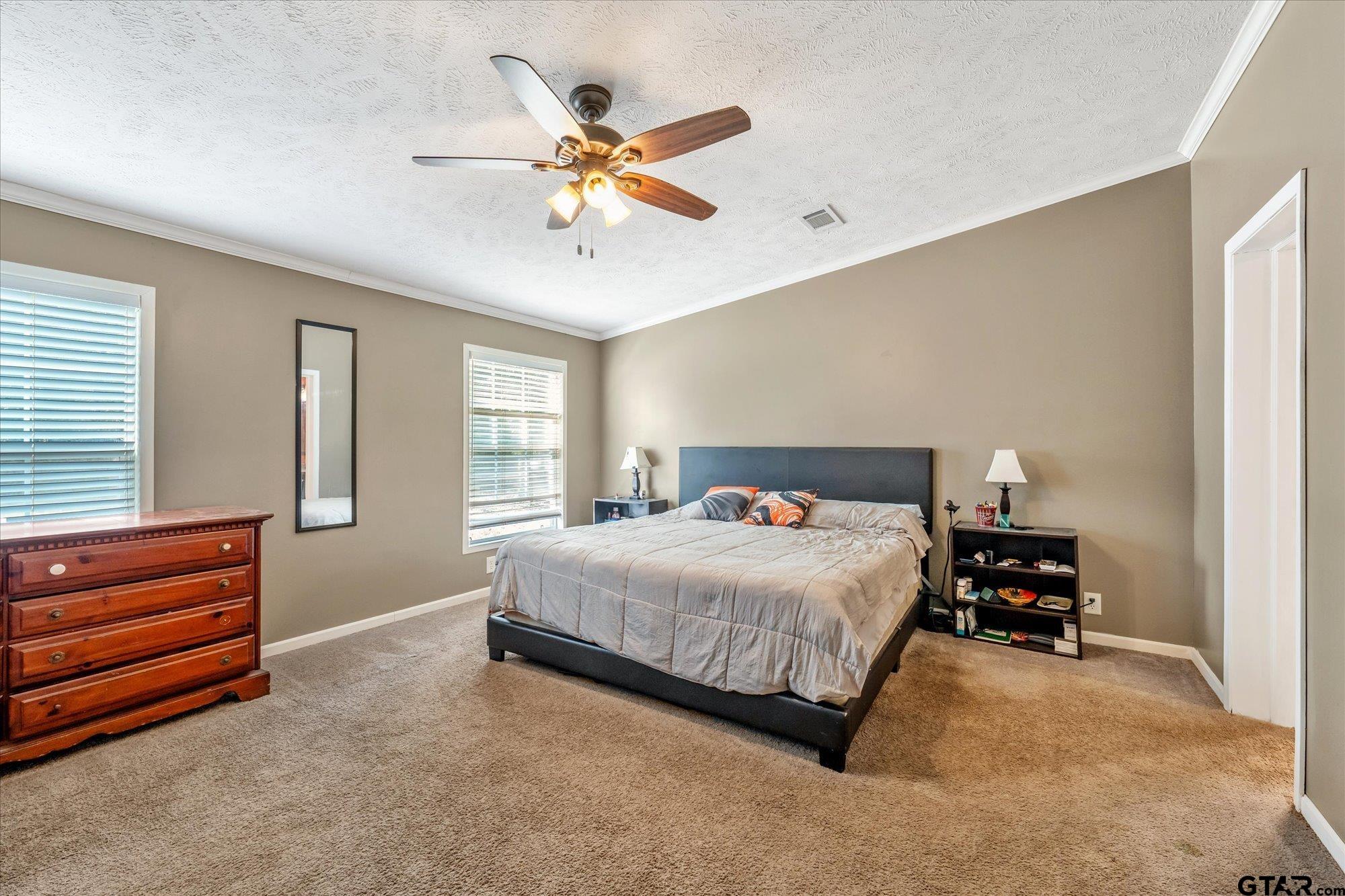 13902 E Travis Lane