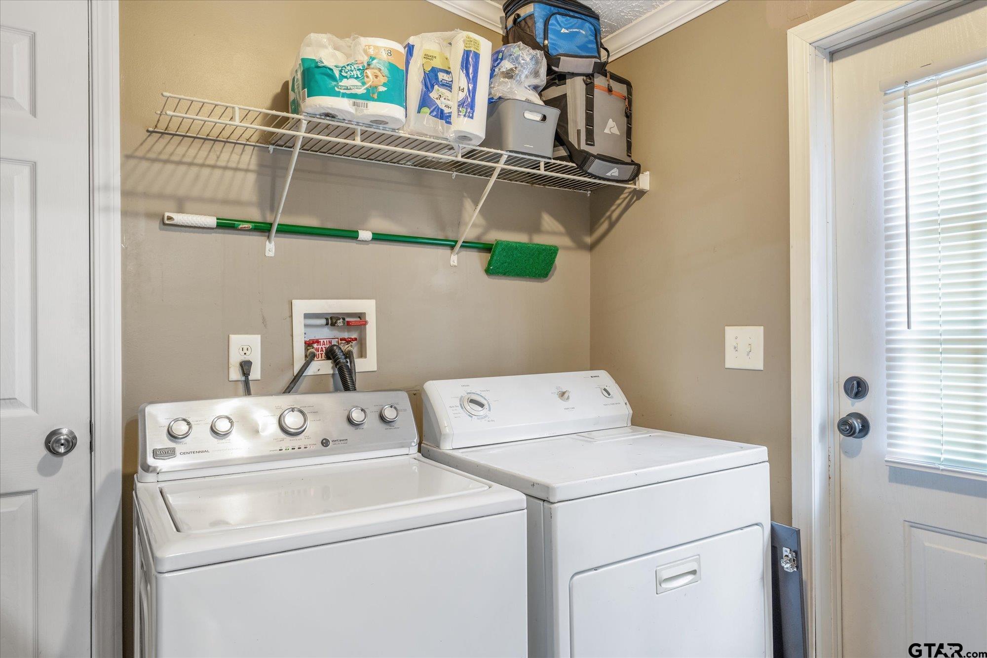 13902 E Travis Lane