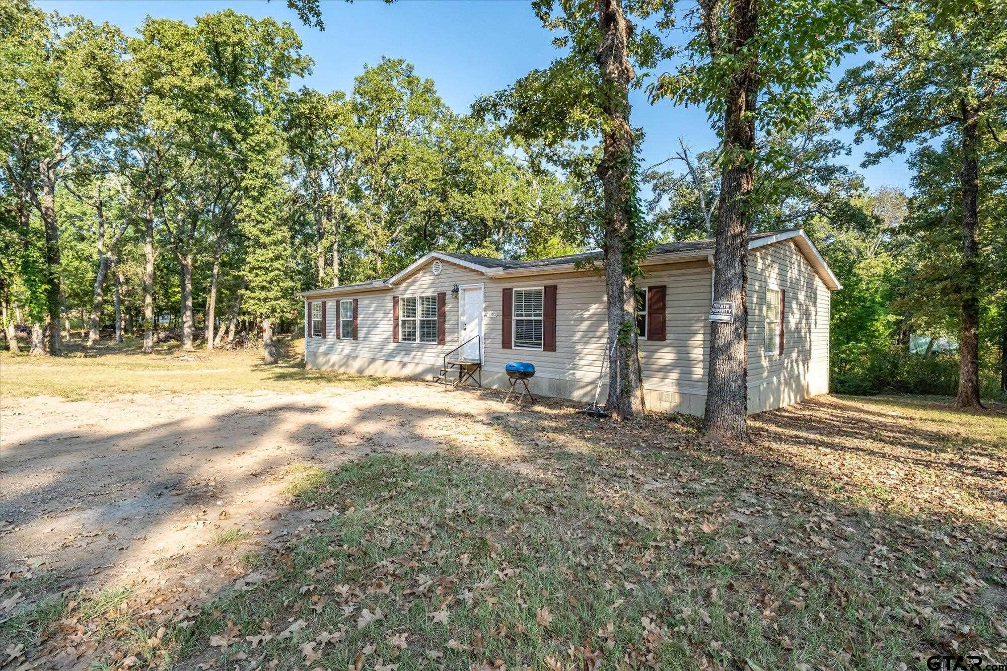 13902 E Travis Lane