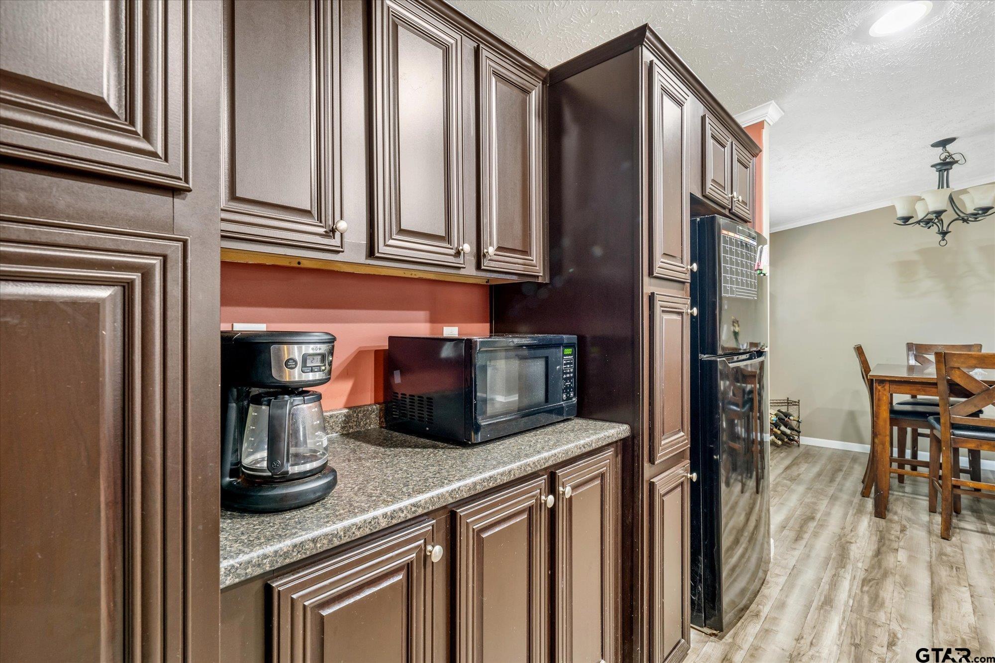 13902 E Travis Lane