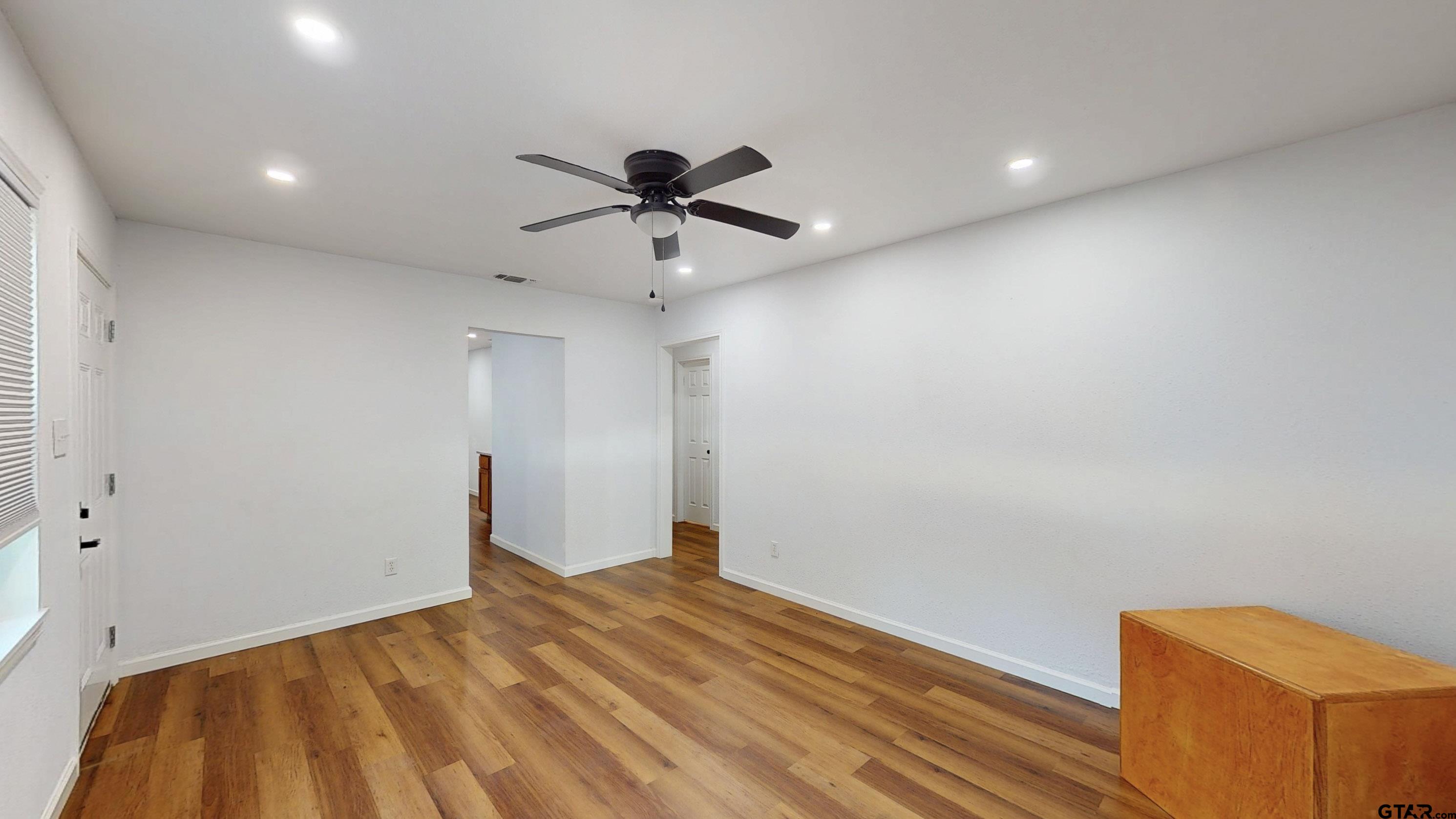 2807 Willard Dr.